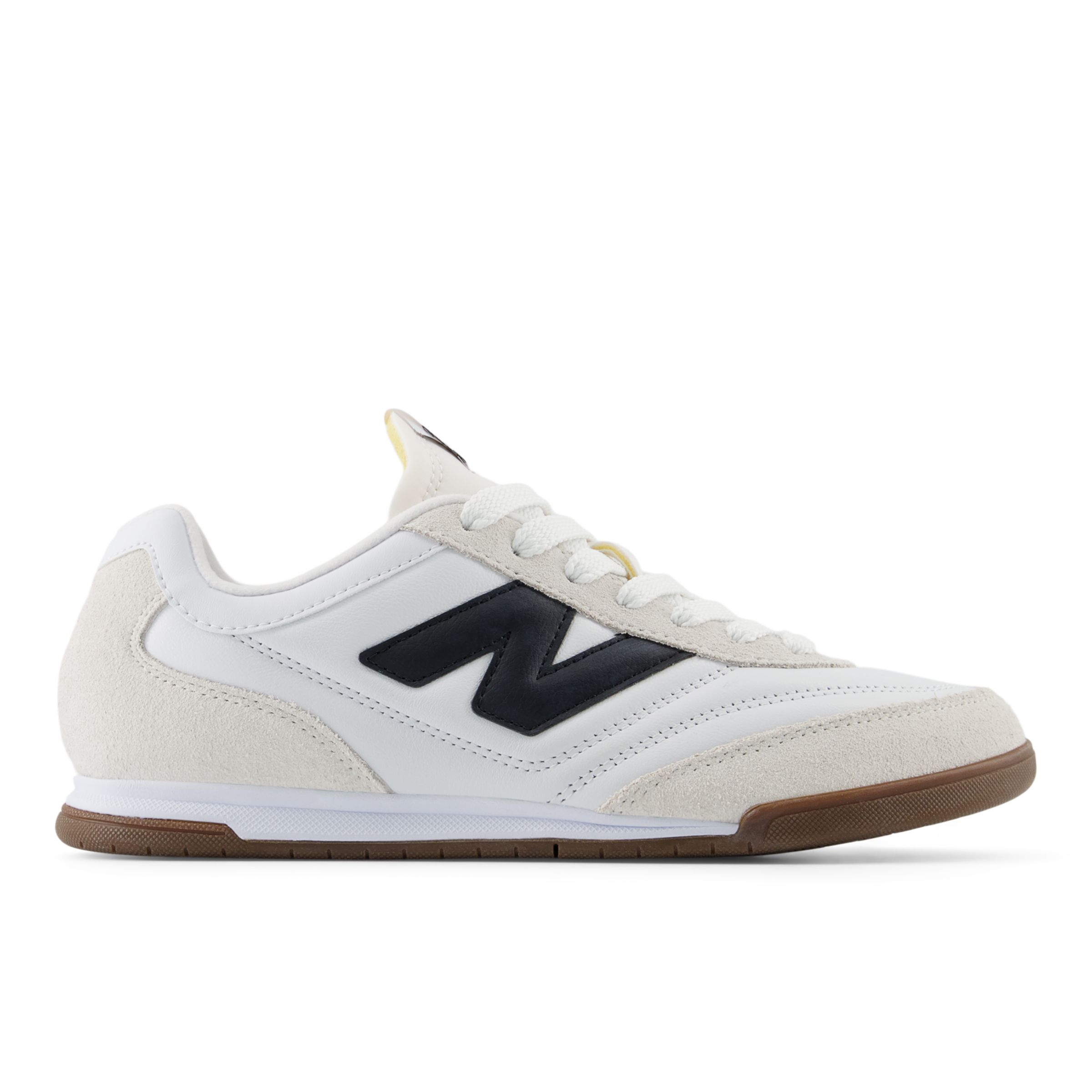 New Balance Unisex RC42 in White/Grey Synthetic, size 9