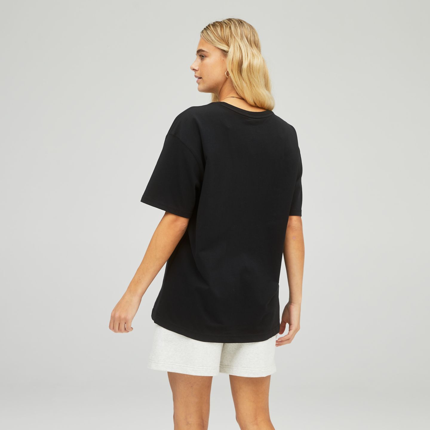 Мужская футболка New Balance Uni-ssentials Cotton, цвет: Чёрный — фото 6