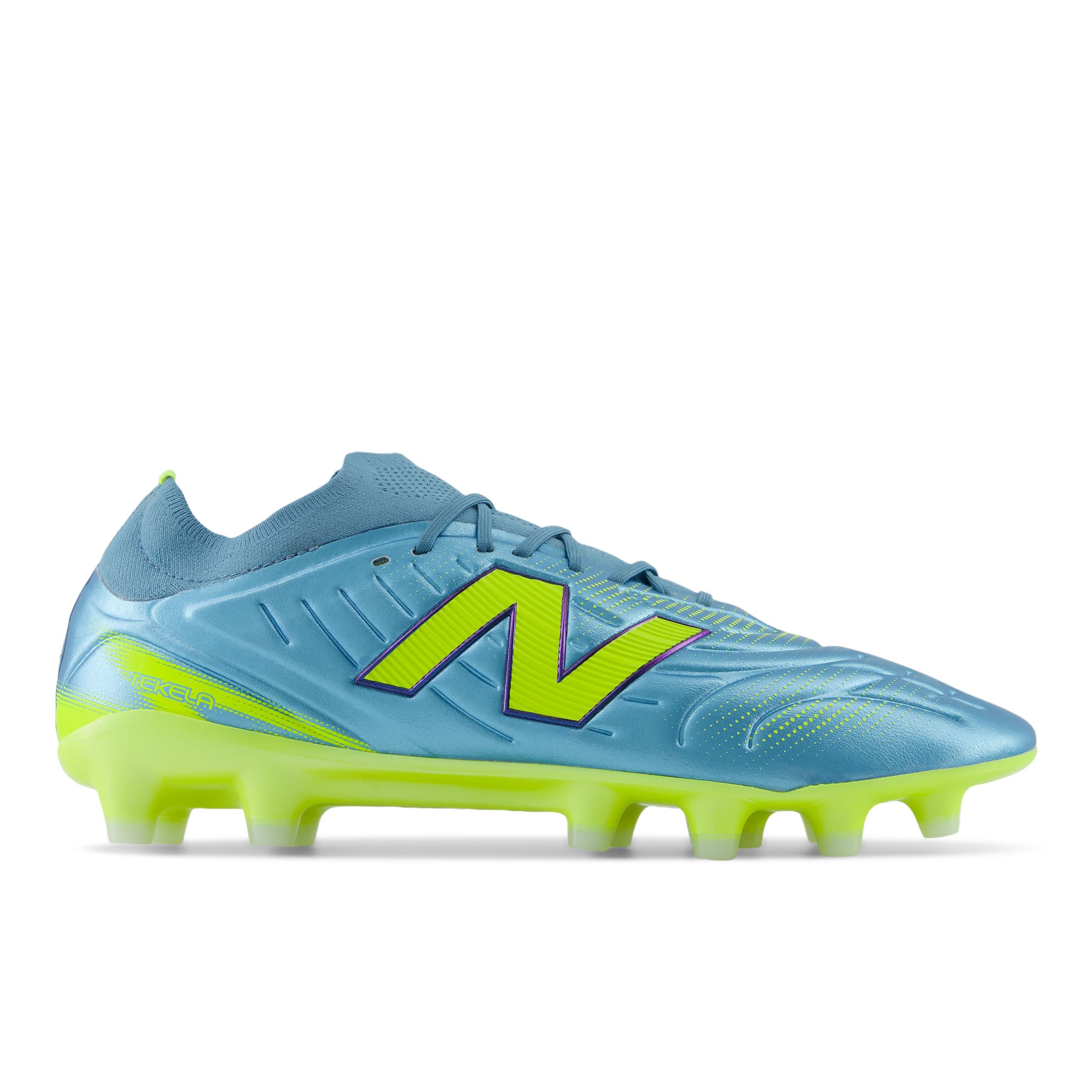 Tekela Pro Low Laced HG/AG V5