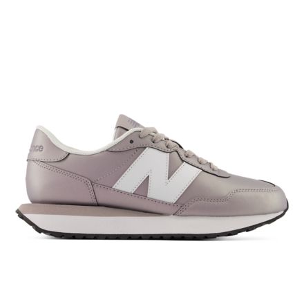 237, TRUFFLE METALLIC with WHITE, W2376KT