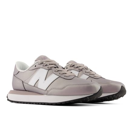 237, TRUFFLE METALLIC with WHITE, W2376KT