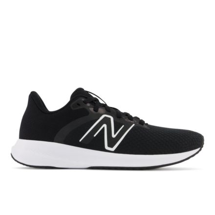 Black new balance hot sale runners