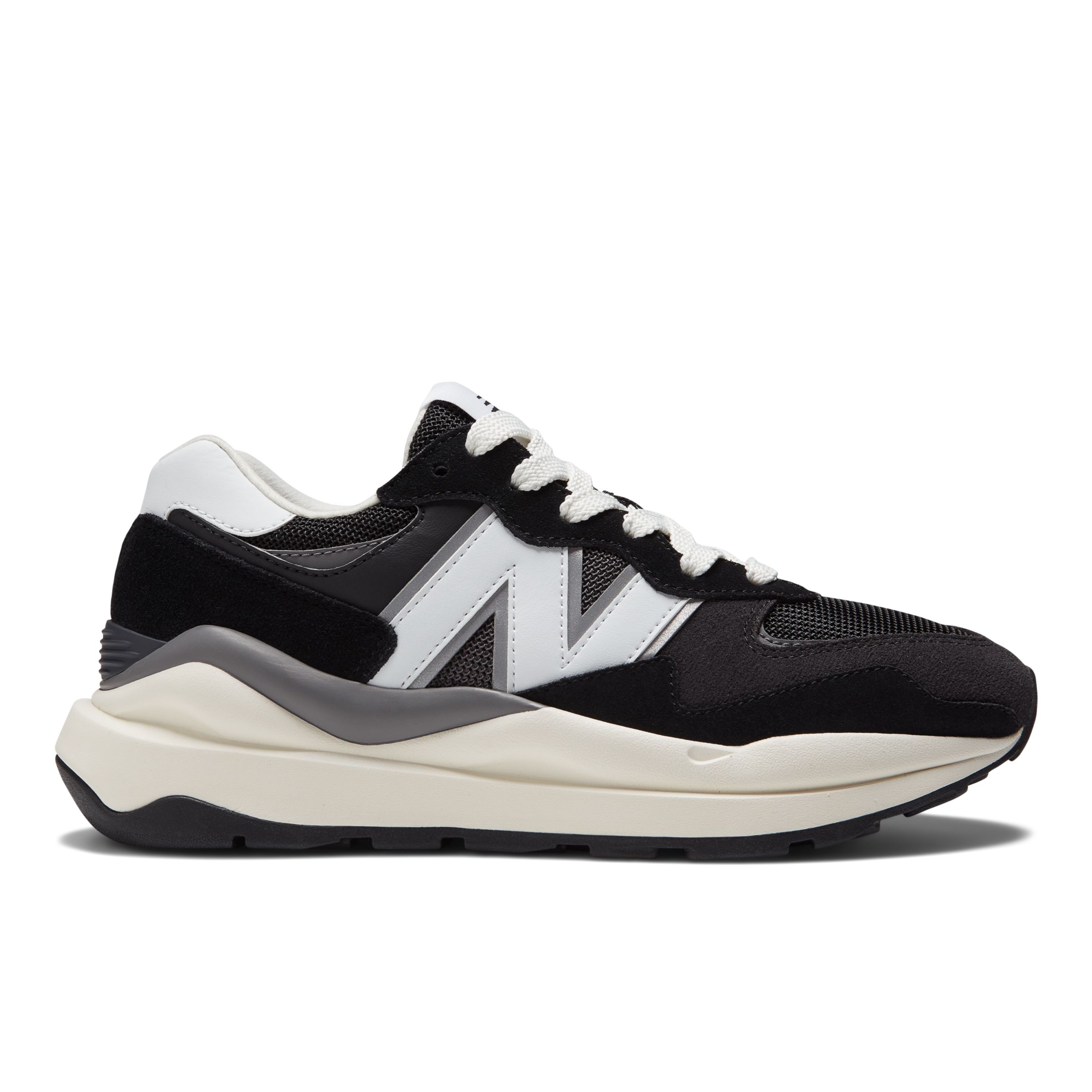 

New Balance Women's 57/40 Black/White - Black/White