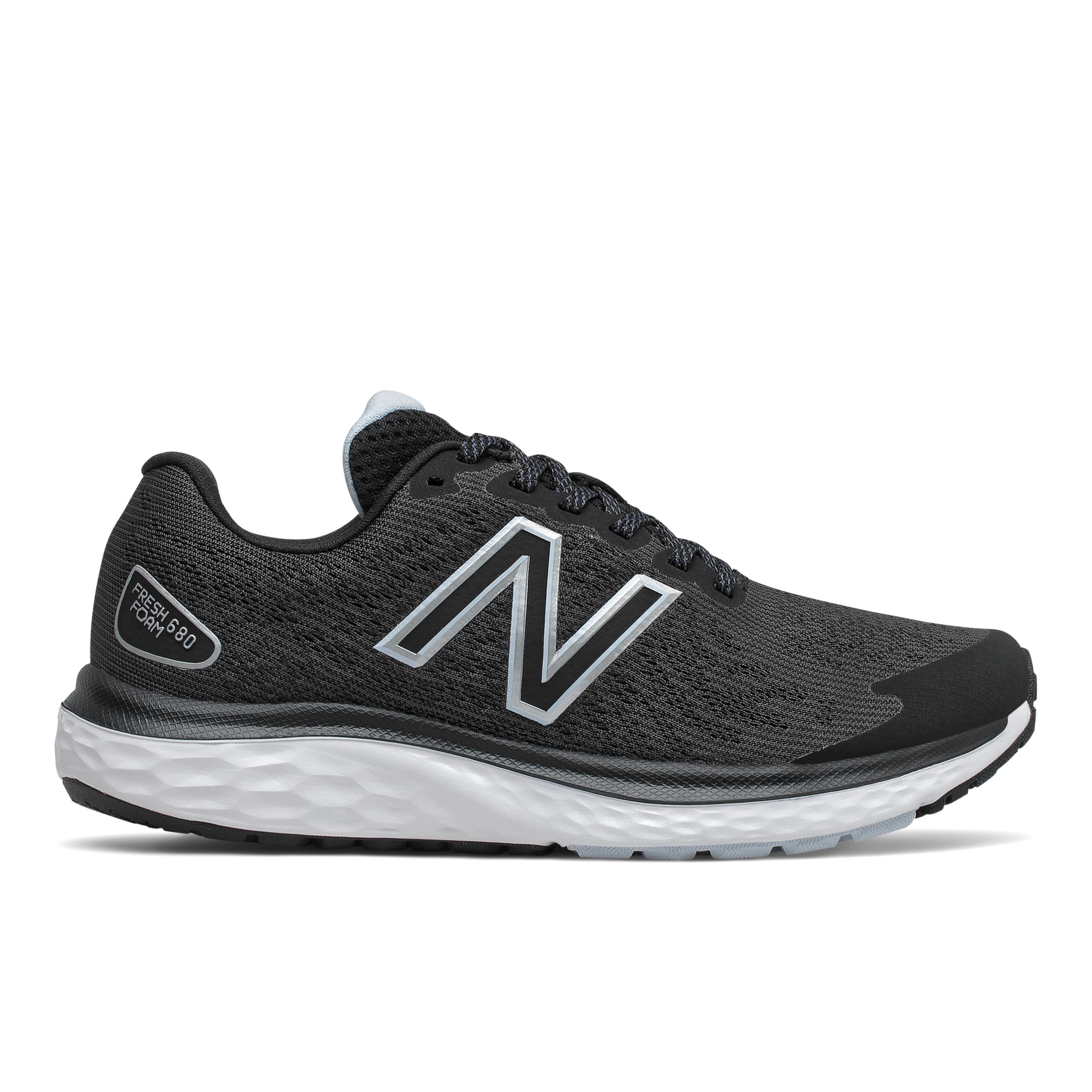 New Balance Women's Fresh Foam 680v7 in Black/White/Blue Synthetic, size 4 Narrow