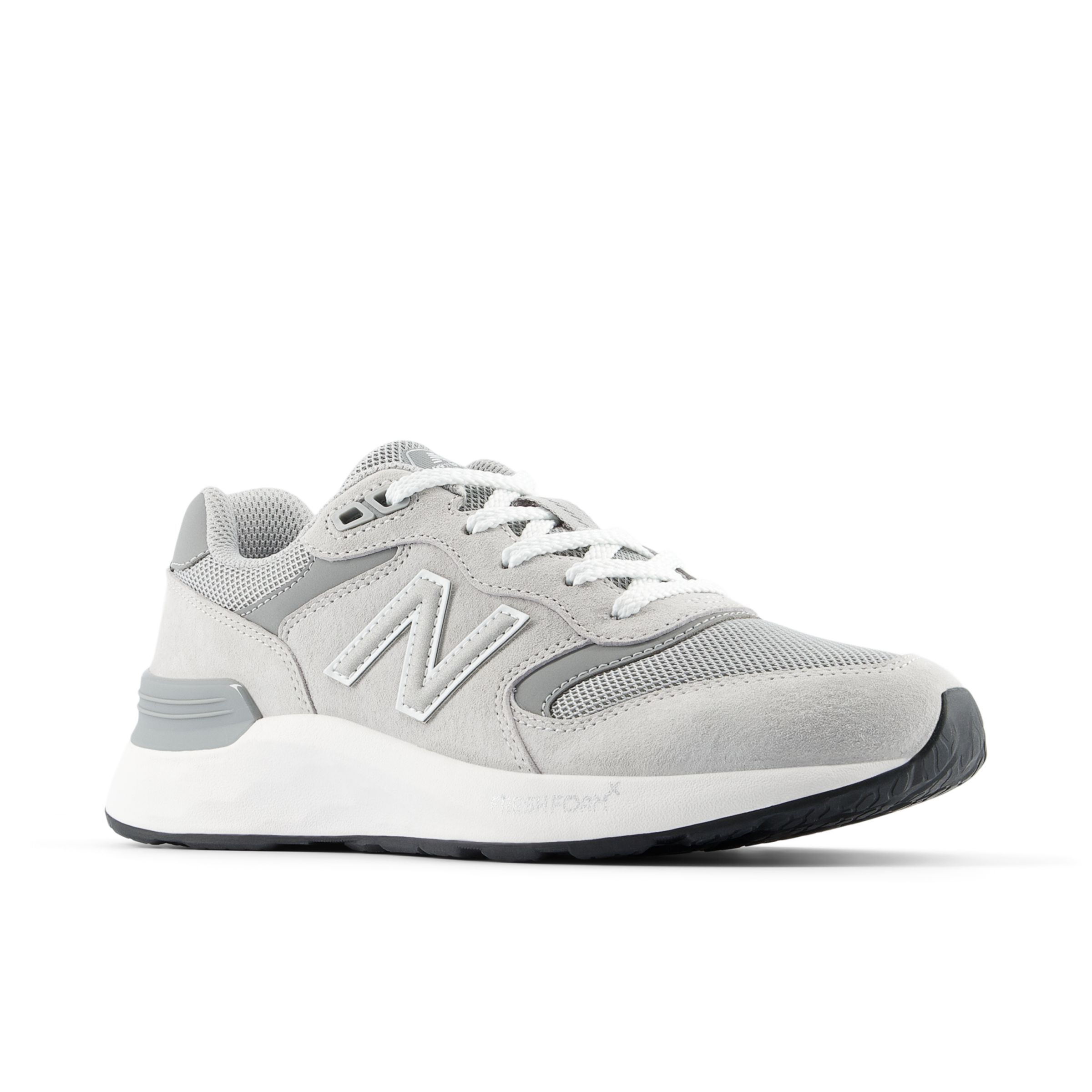 Fresh Foam Walking 880 v7