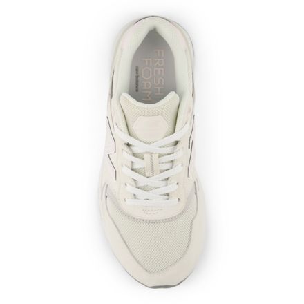 Fresh Foam X Walking 880 v7