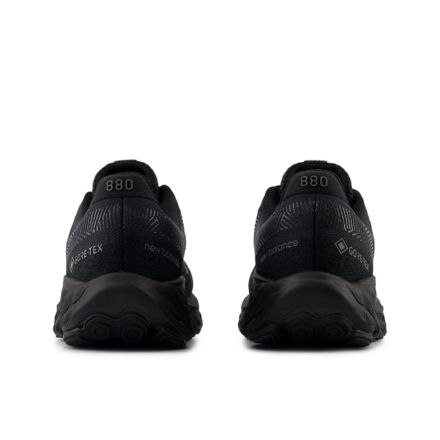 Women's Fresh Foam X 880v14 GORE-TEX® Shoes - New Balance