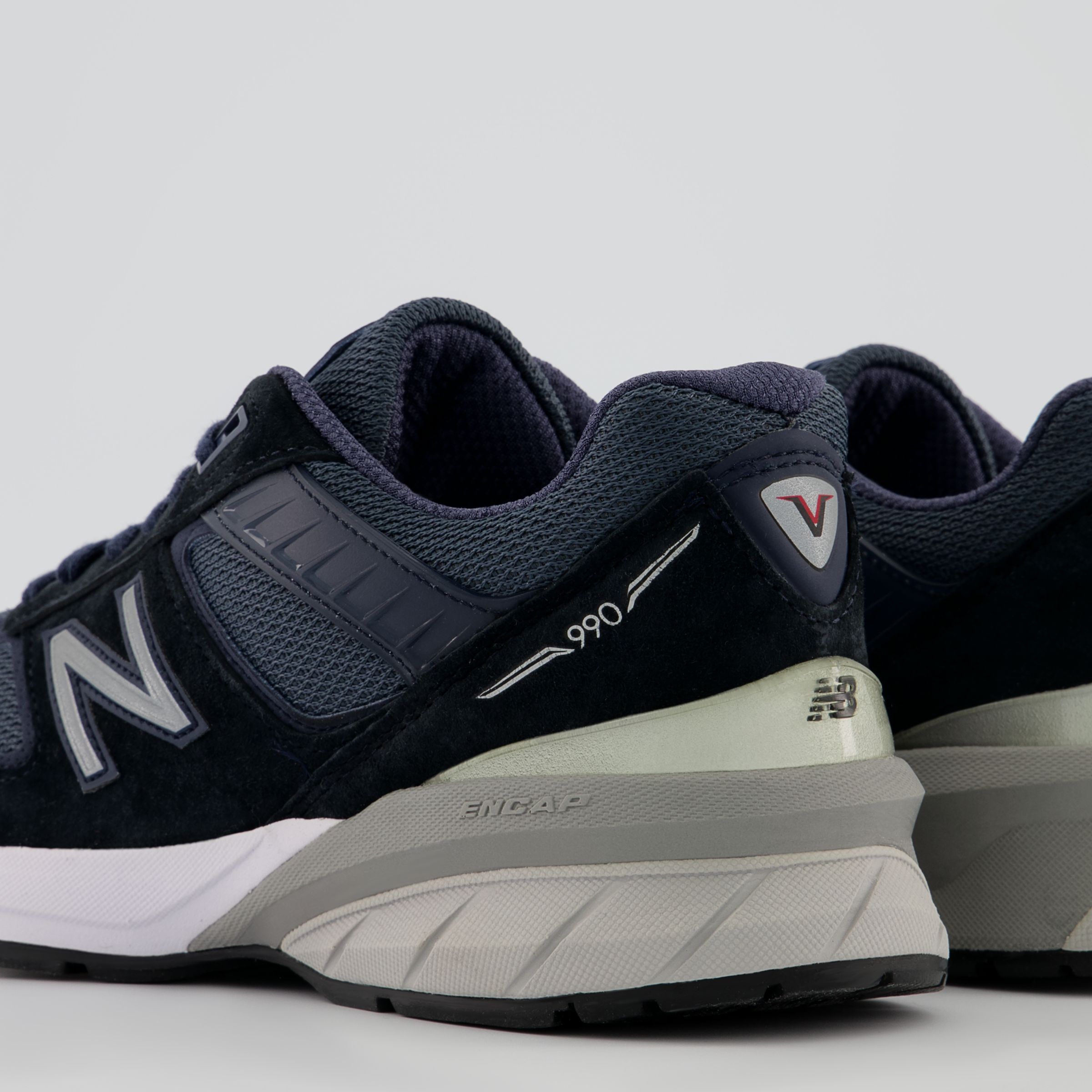 new balance 990v5 for running