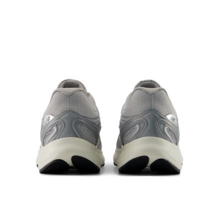 Fresh Foam Amaste
