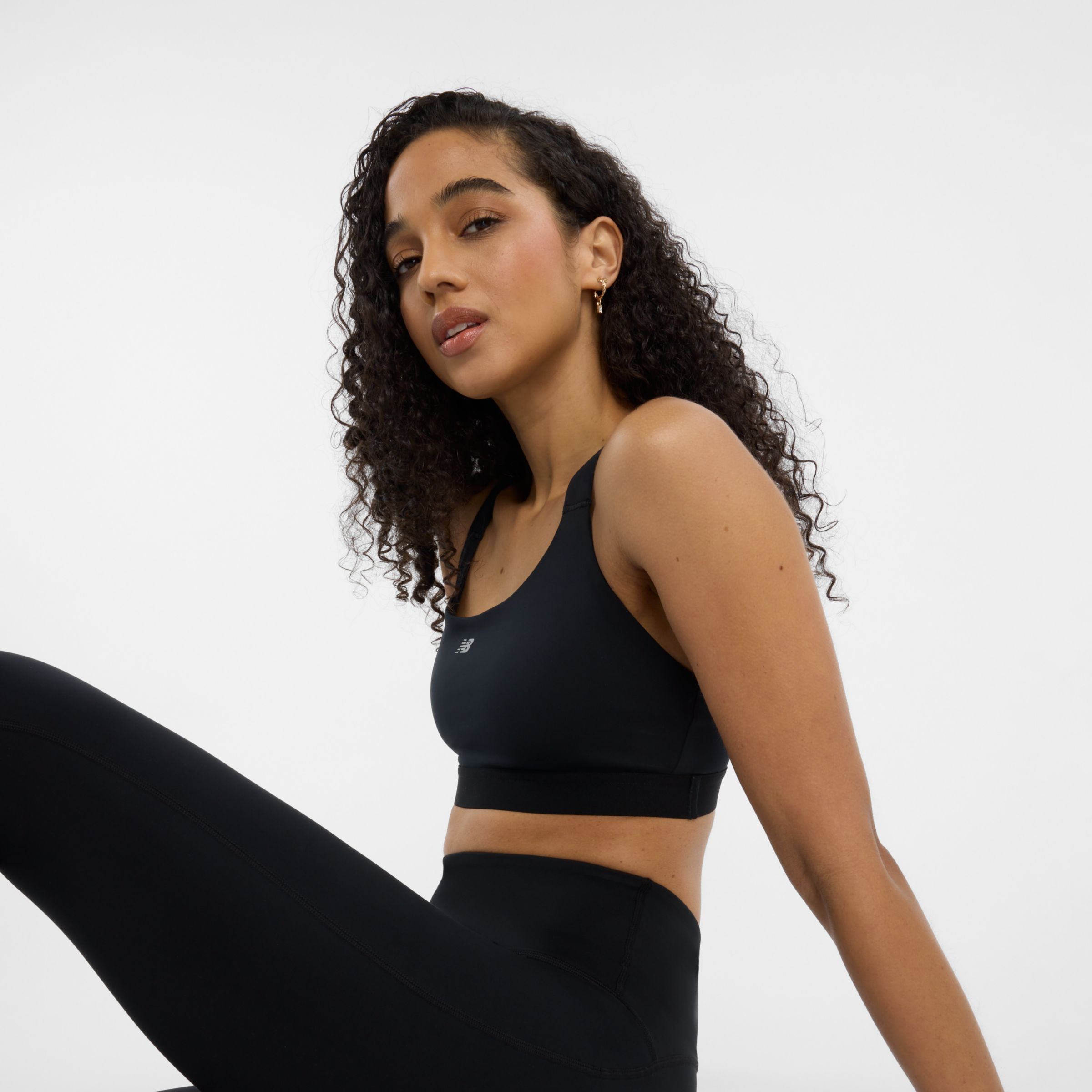 NEW BALANCE WOMEN'S NB ESSENTIAL TRAIN BRA 