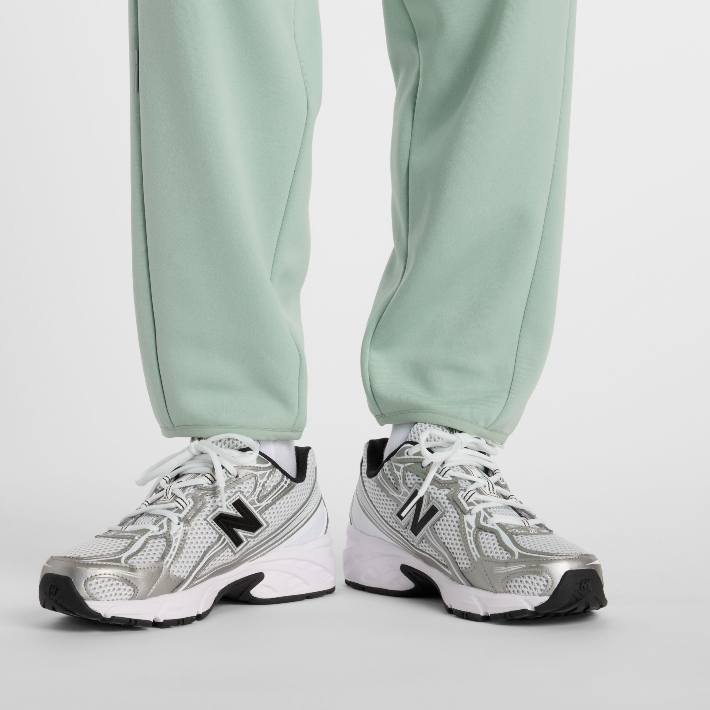 ニットパンツ(テーパード)