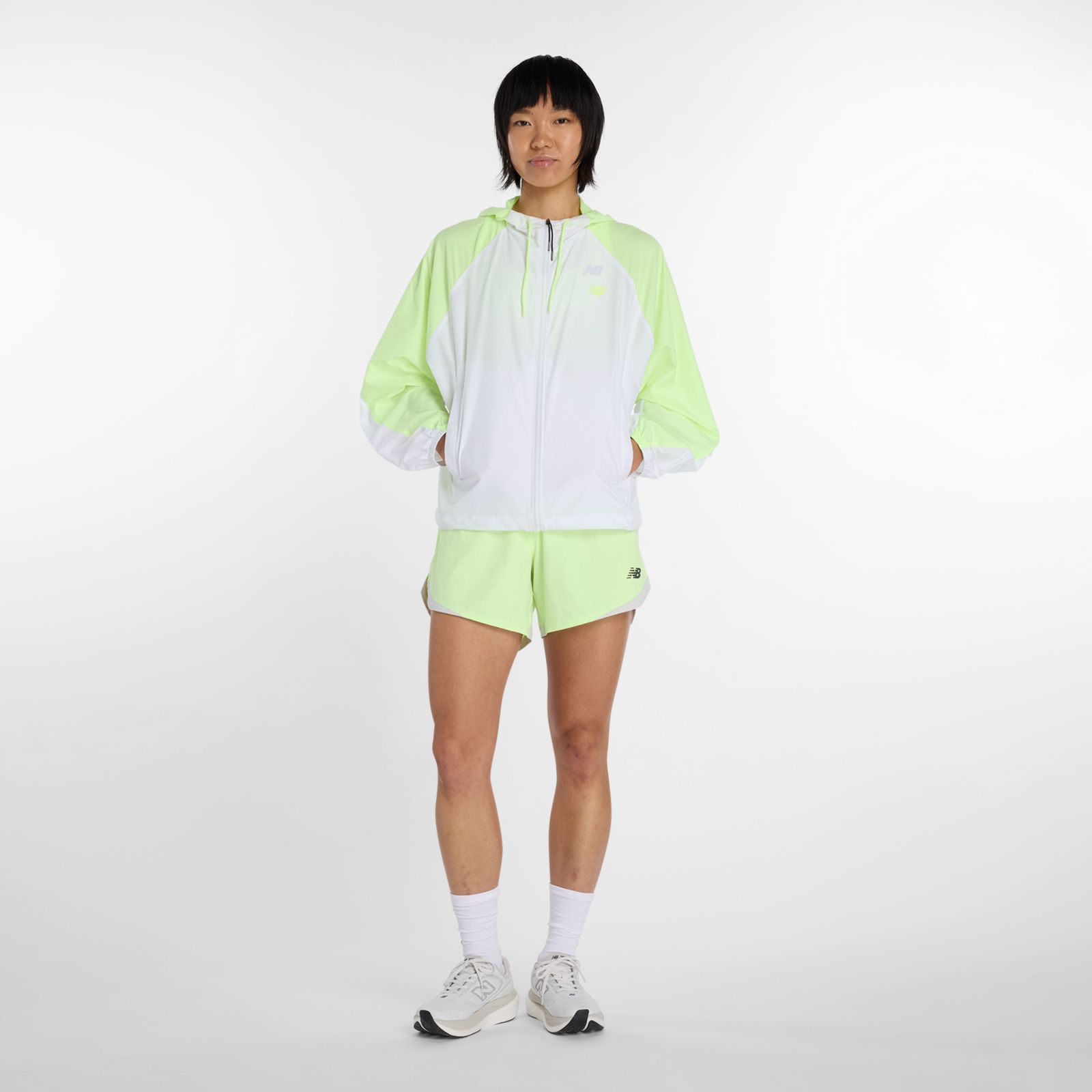 Женские брюки New Balance RC Essential Short 5" — фото 2