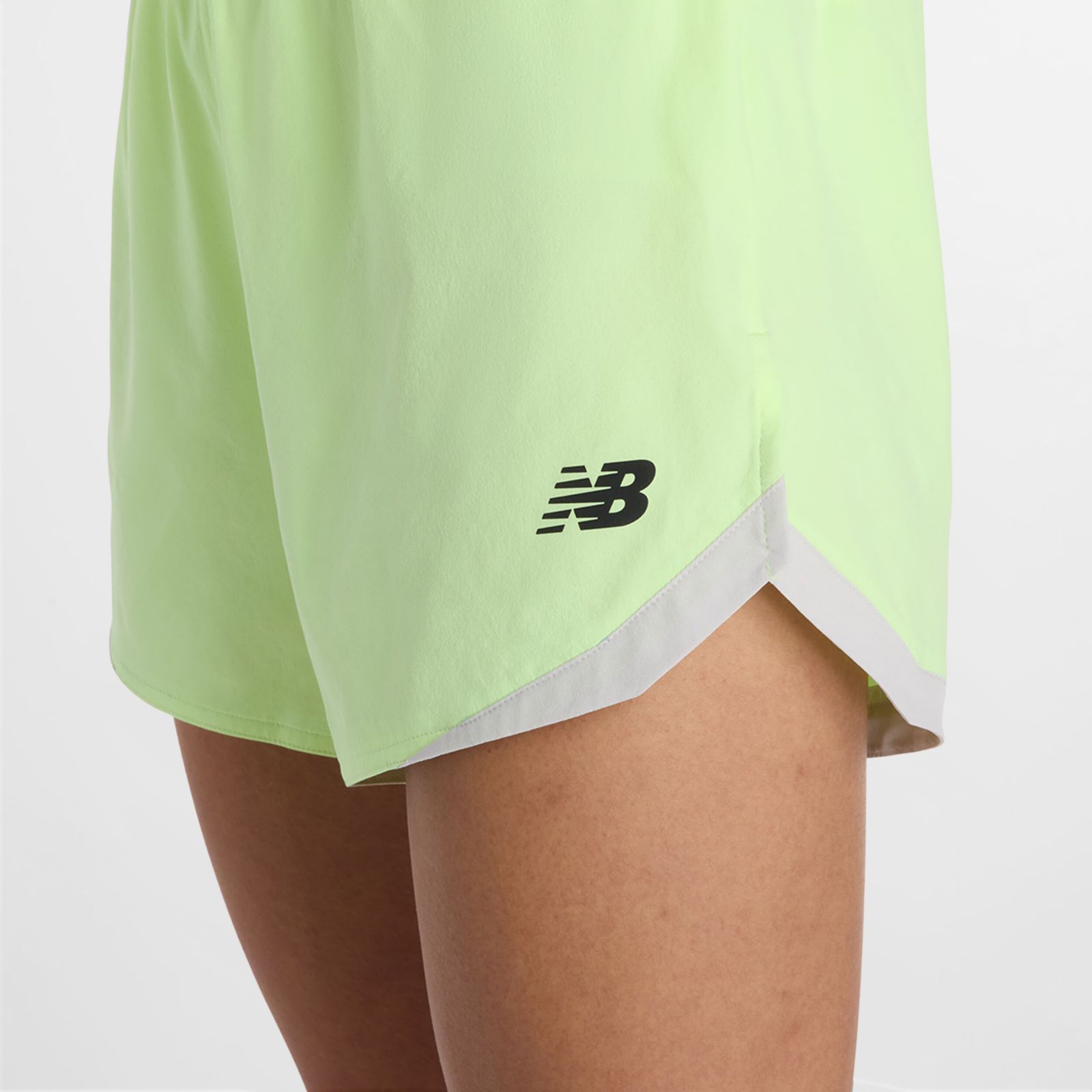 Женские брюки New Balance RC Essential Short 5" — фото 8
