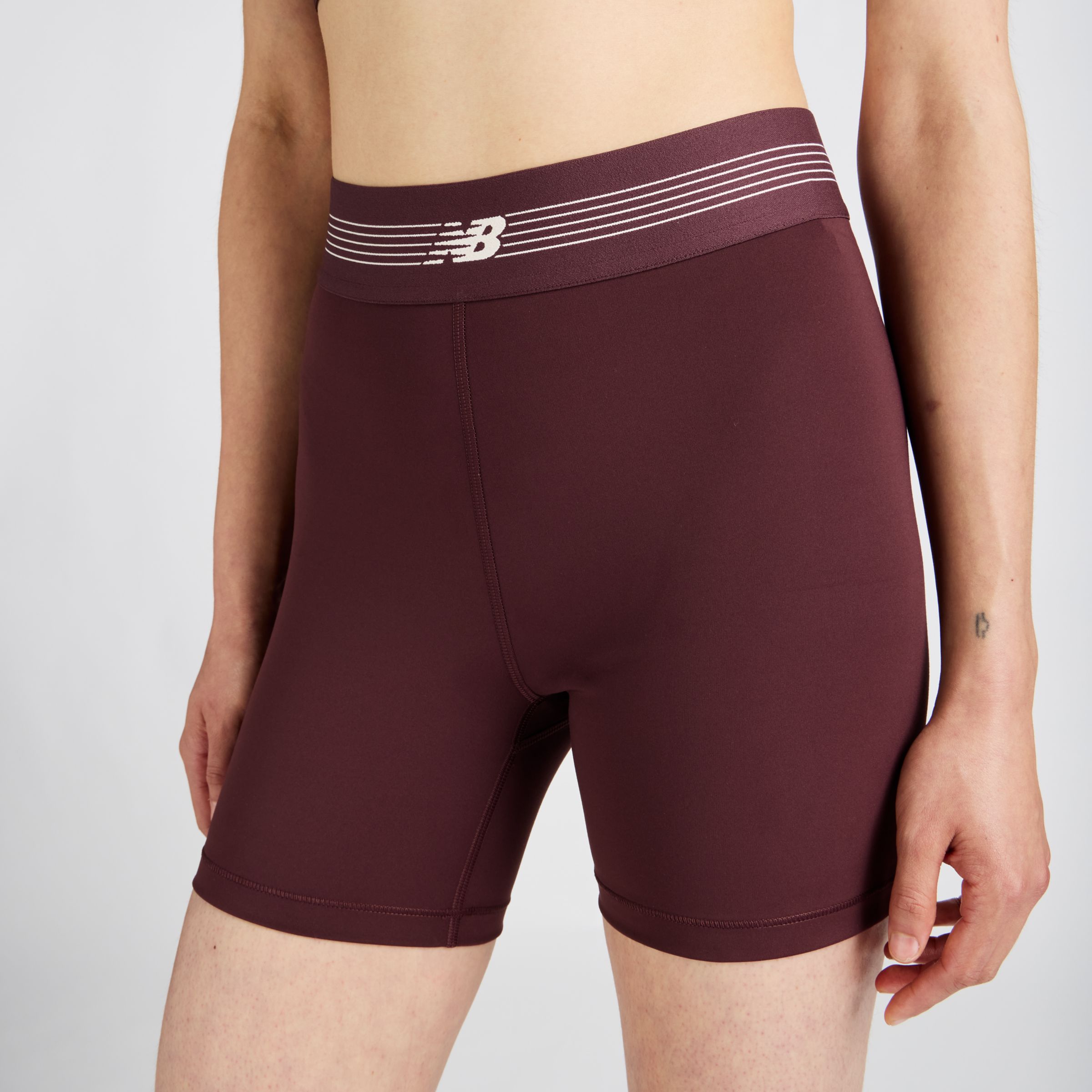 AC Fitted Short 5"
