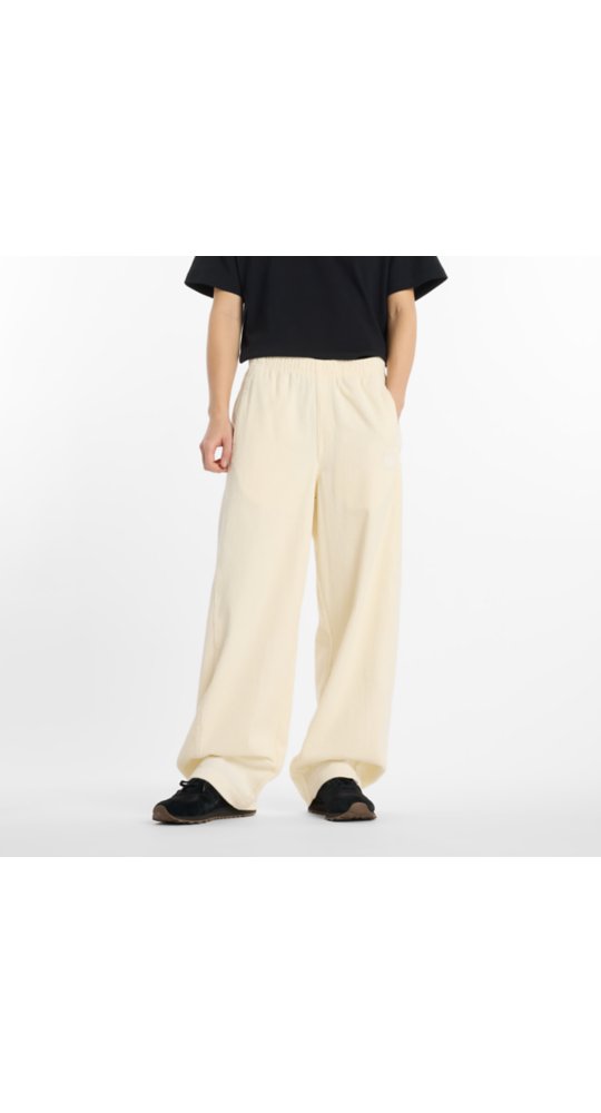 New Balance LNY Woven Pant in Angora
