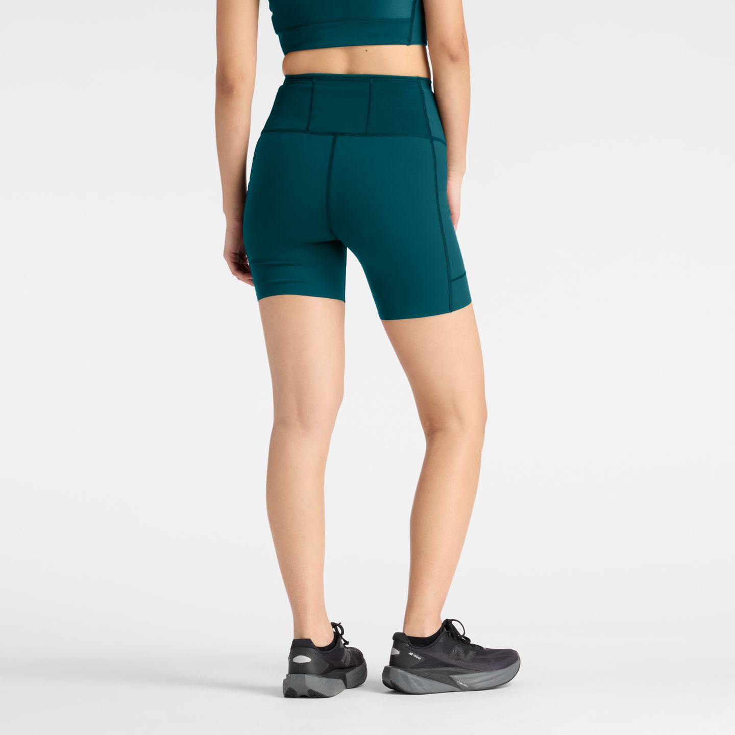 Женские шорты New Balance RC Elite Storage Short 6", цвет: Зелёный — фото 4