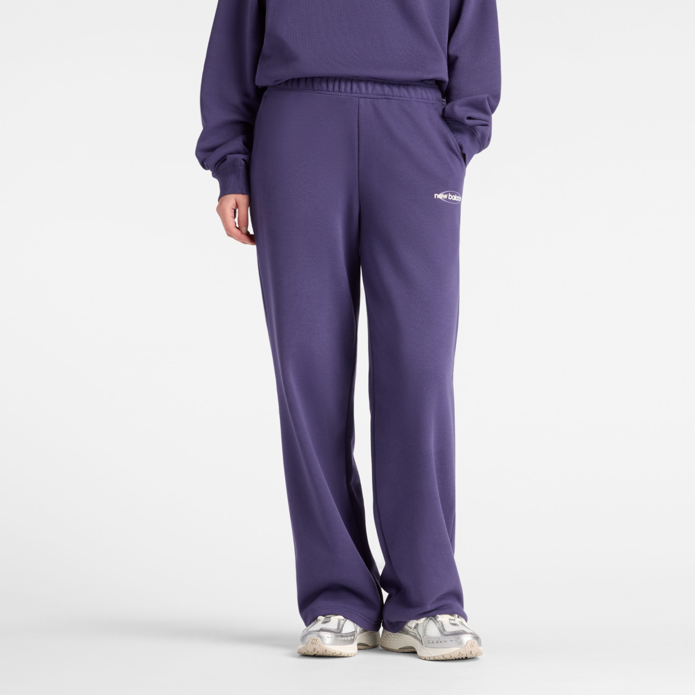 Graphic Wide Leg Jogger