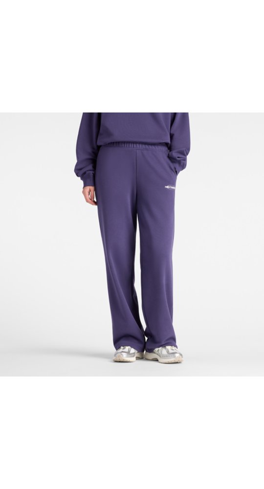 New Balance Graphic Wide Leg Jogger in Boysenberry