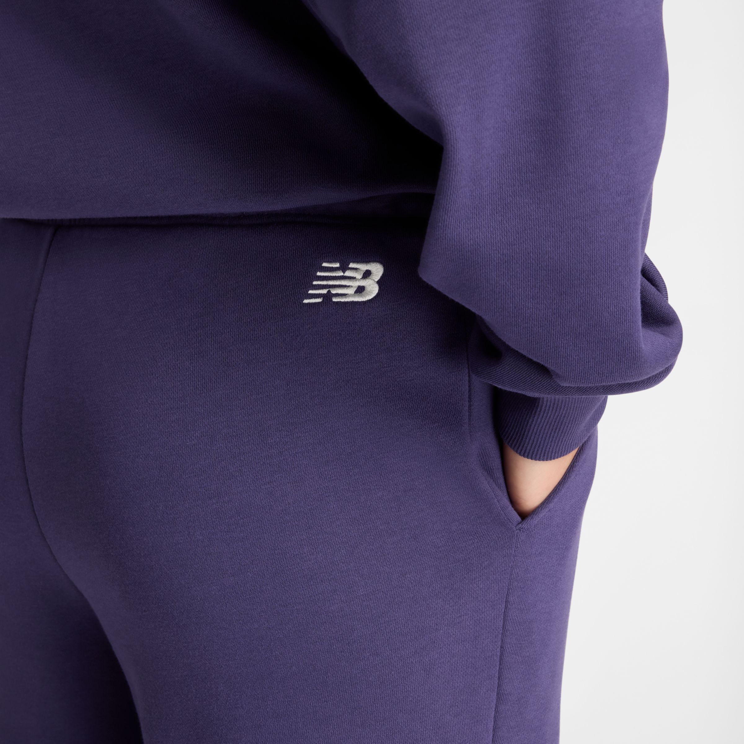 Graphic Wide Leg Jogger
