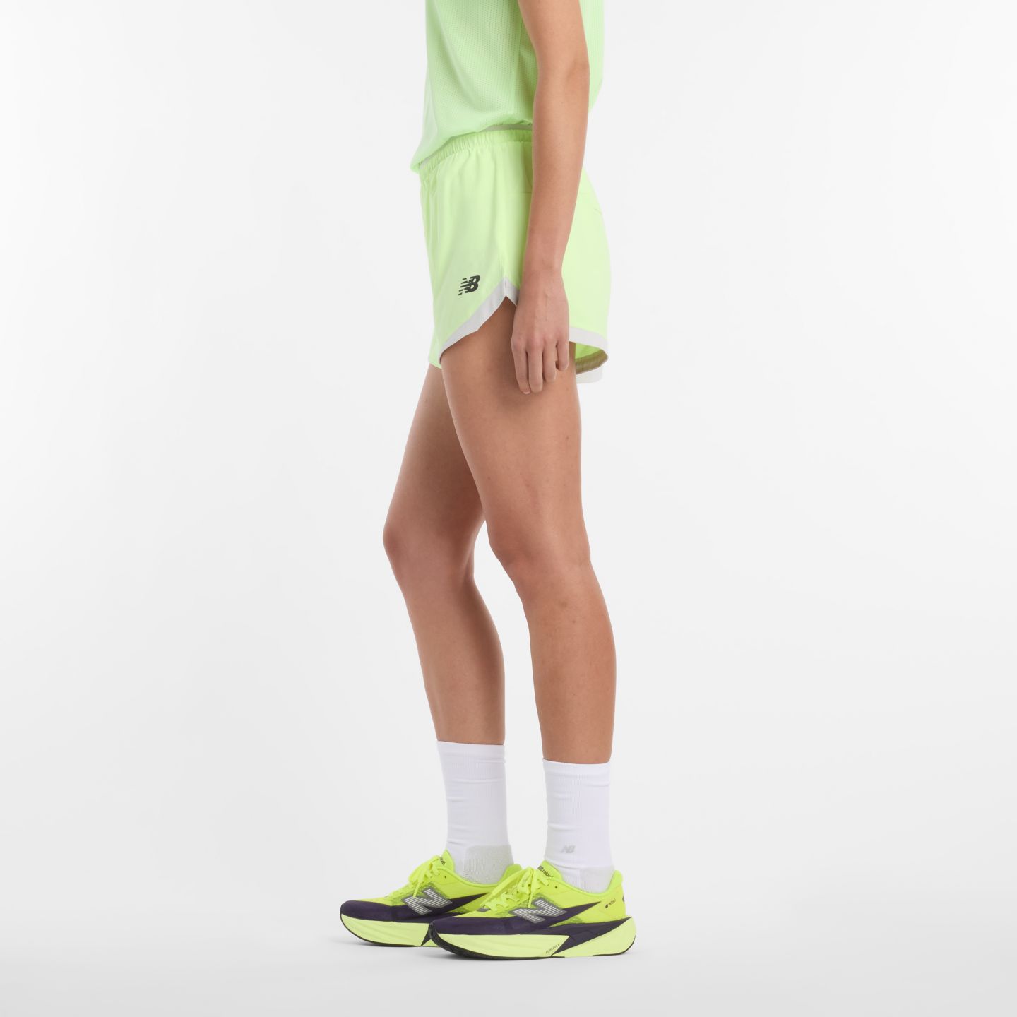 Женские шорты New Balance RC Essential Short 3", цвет: Серый — фото 5
