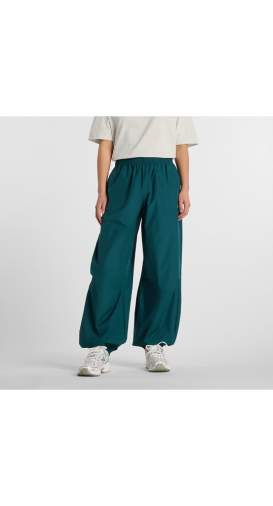 New Balance Trackside Woven Pant in Medusa Green