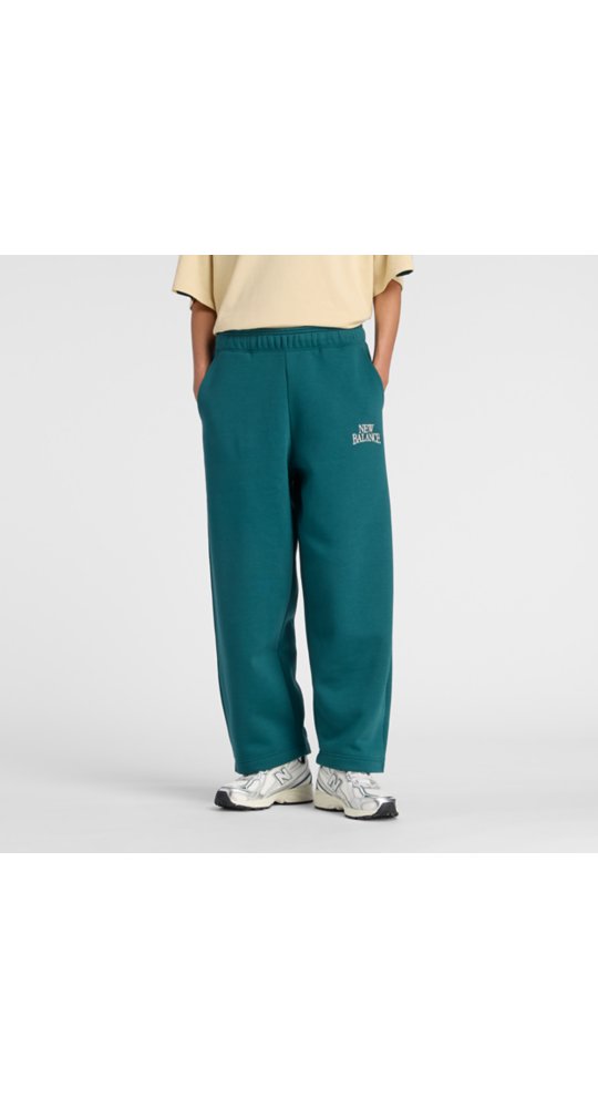 New Balance Trackside Fleece Barrel Pant in Medusa Green