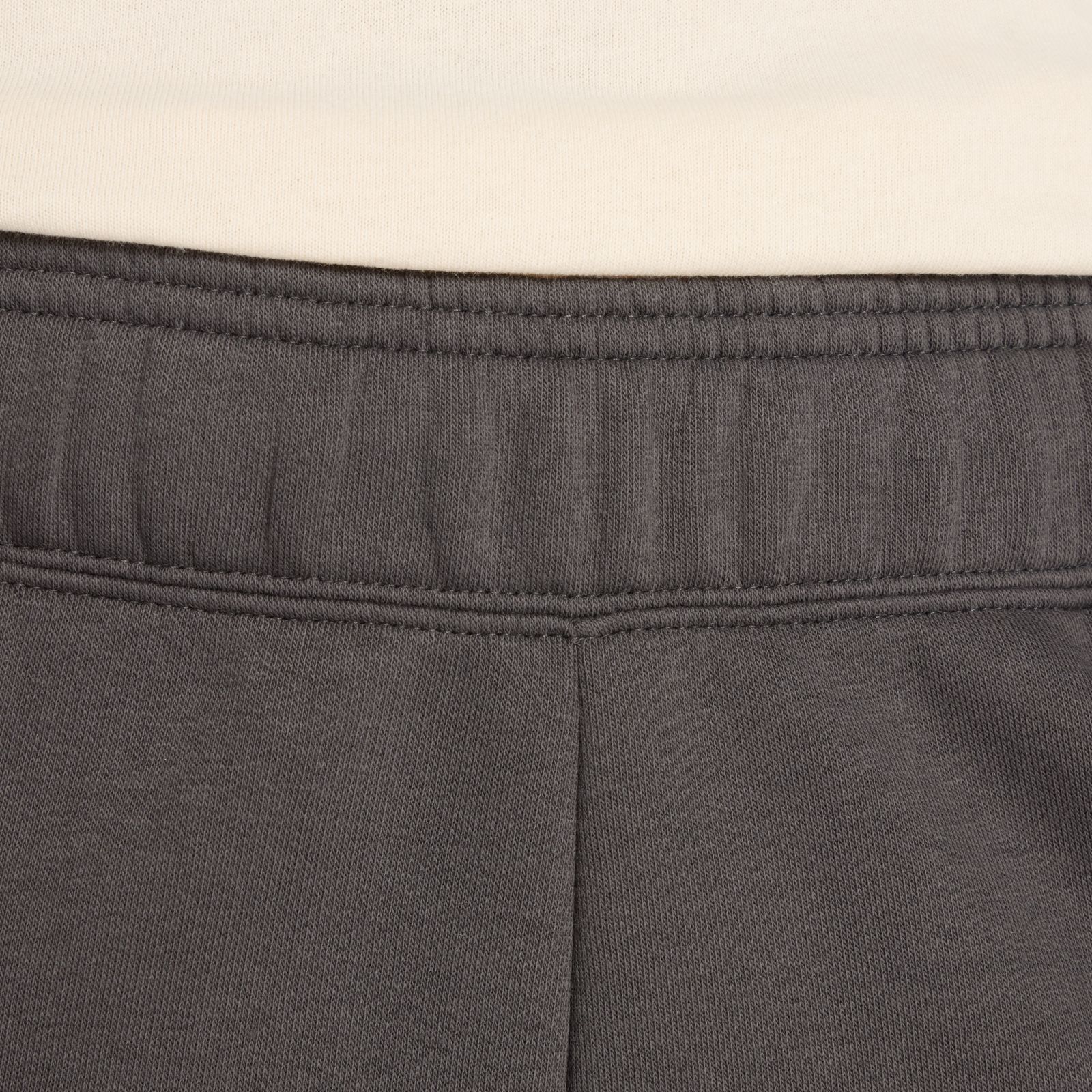 Женские брюки New Balance Trackside Fleece Barrel Pant — фото 5