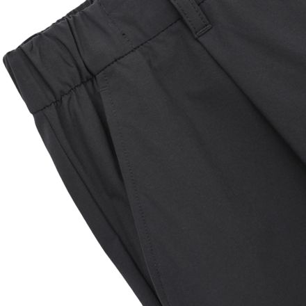 タックパンツ