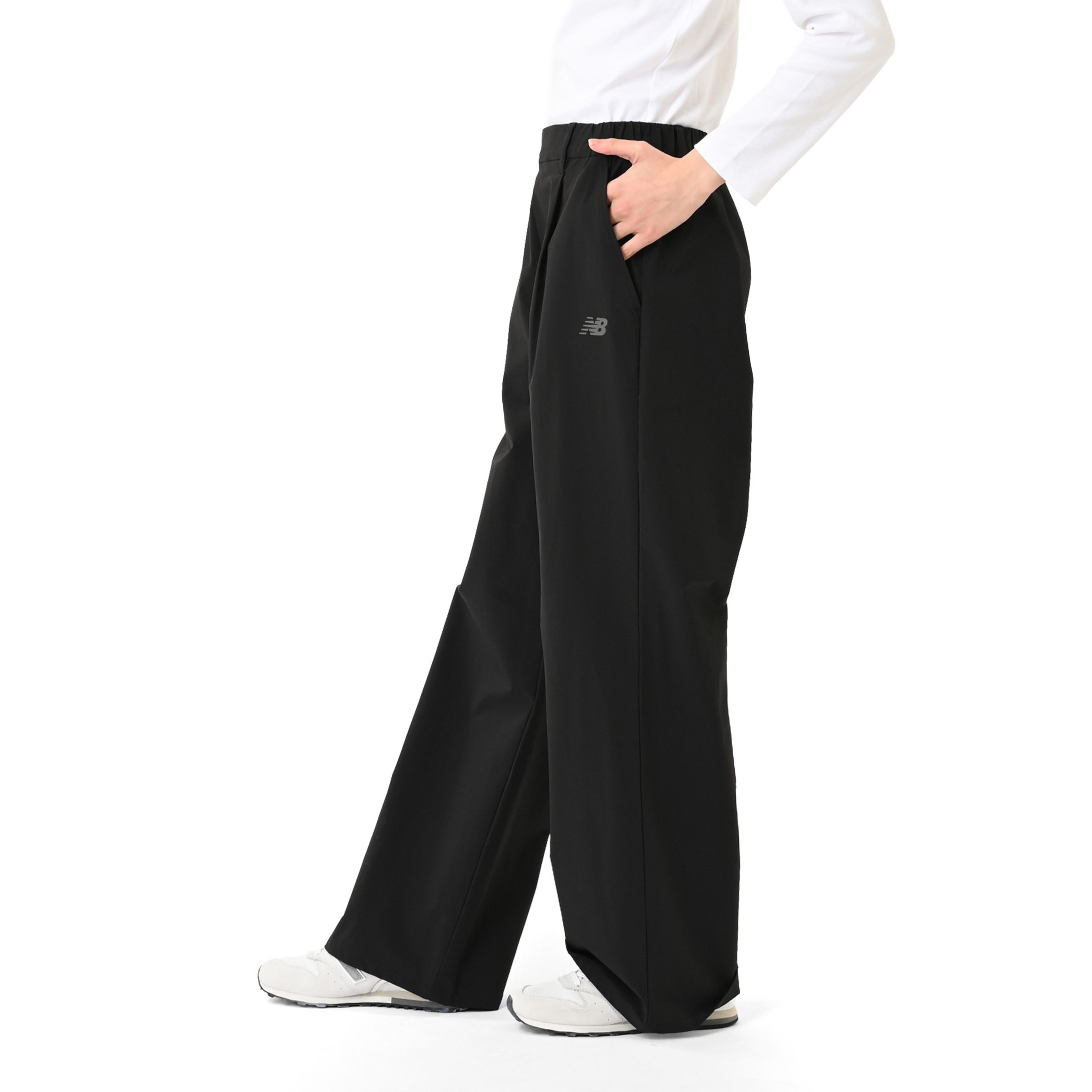 タックパンツ
