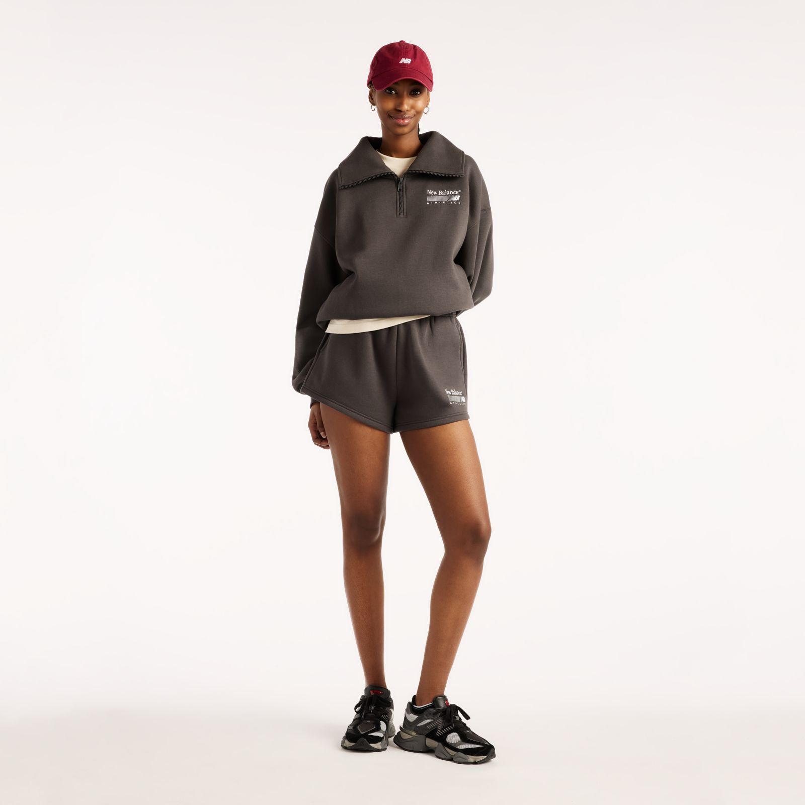 Женские худи New Balance Trackside Fleece Short — фото 2