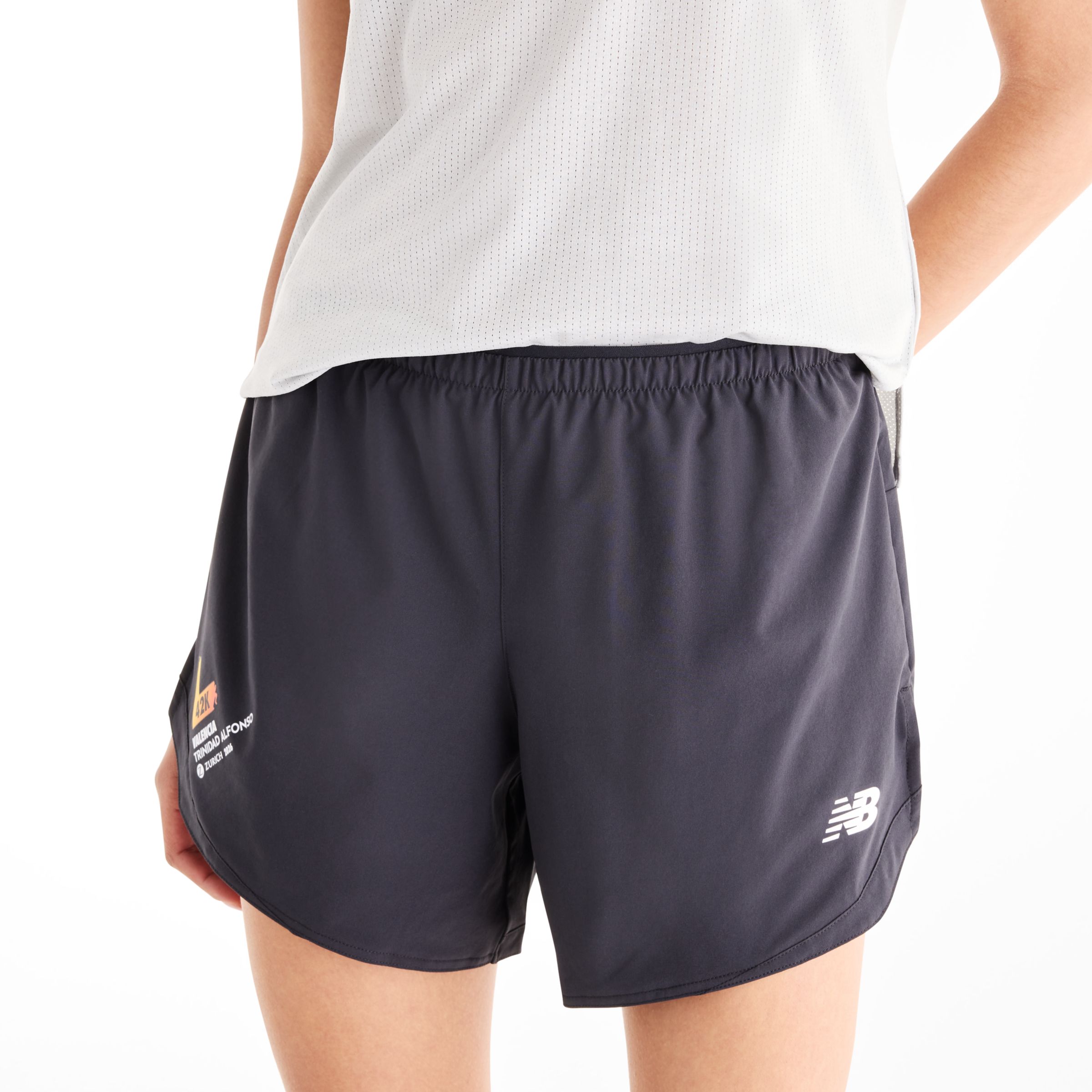 Lola is wearing size S and is 5'8" / 173 cm. Chest: 32" / 81 cm, Waist: 25" / 64 cm, Hips: 35" / 89 cm