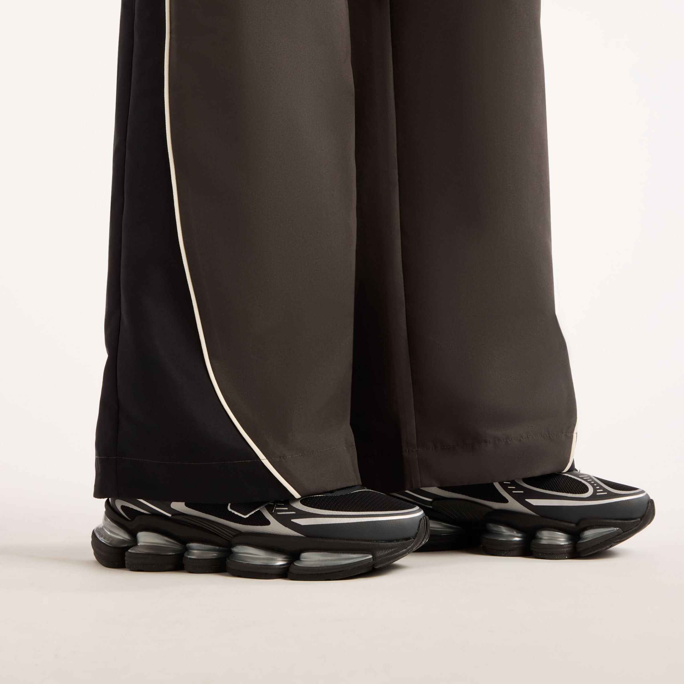 Trackside Woven Pant