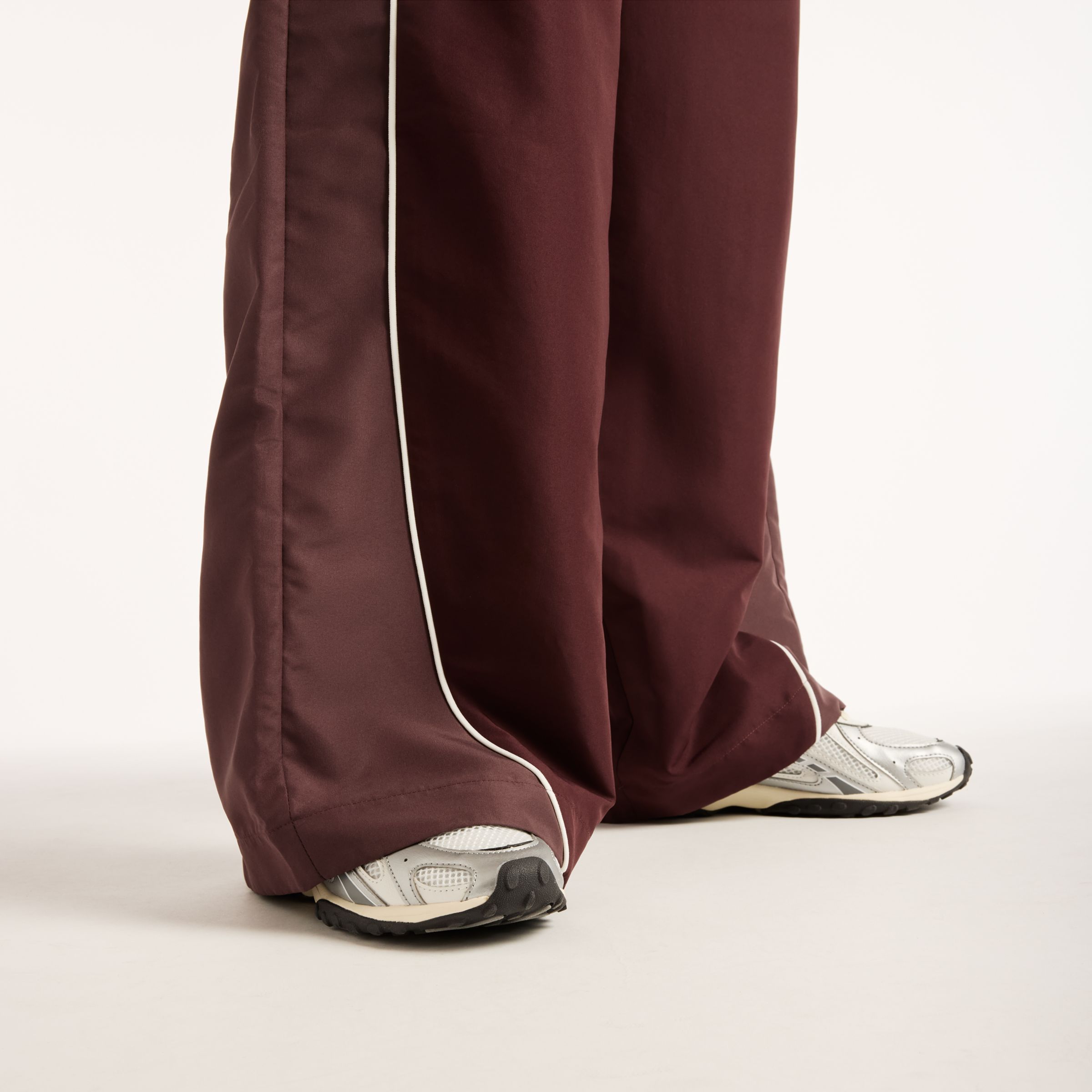 New Balance Trackside Woven Pant, WB62O9UFYLR