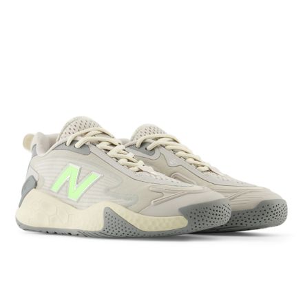 Women's Tennis Shoes - New Balance