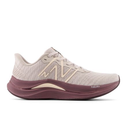 FuelCell Propel v4 - New Balance