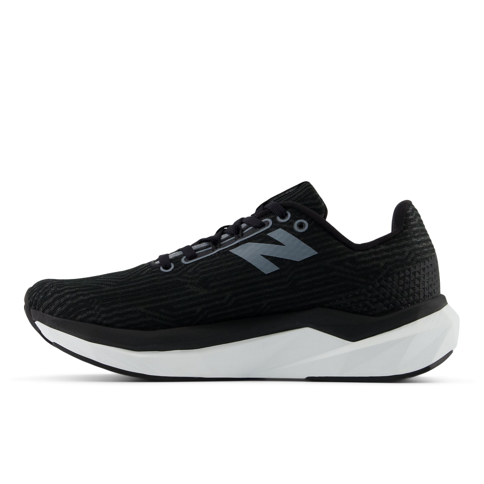 Женские кроссовки New Balance FuelCell Propel v5 — фото 2