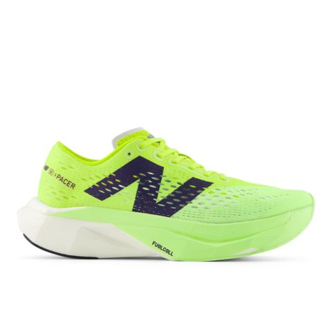 Женские кроссовки New Balance FuelCell SuperComp Pacer v2