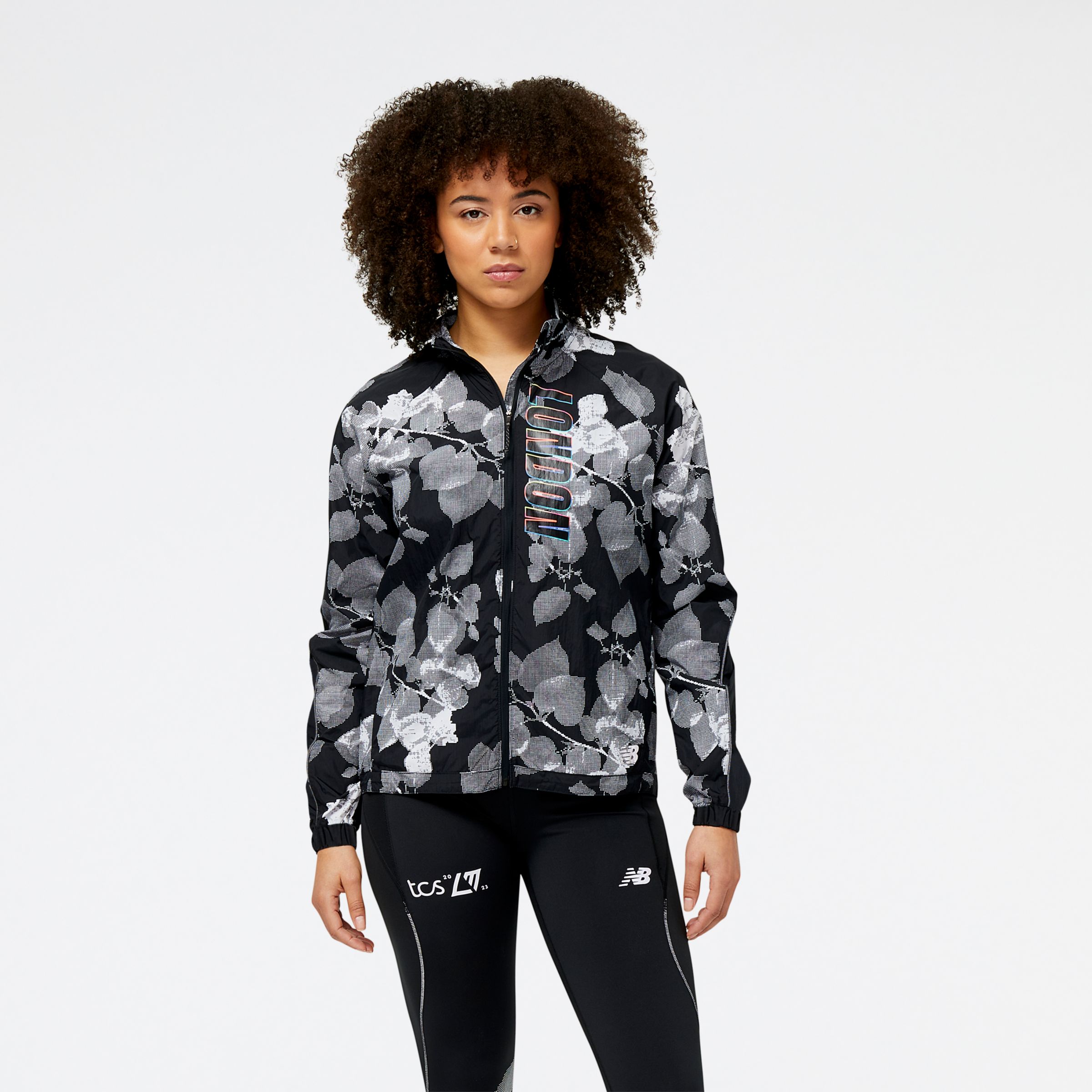 New Balance Mulheres London Edition Printed Impact Run Packable Jacket in Preto, Polywoven, Tamanho XS