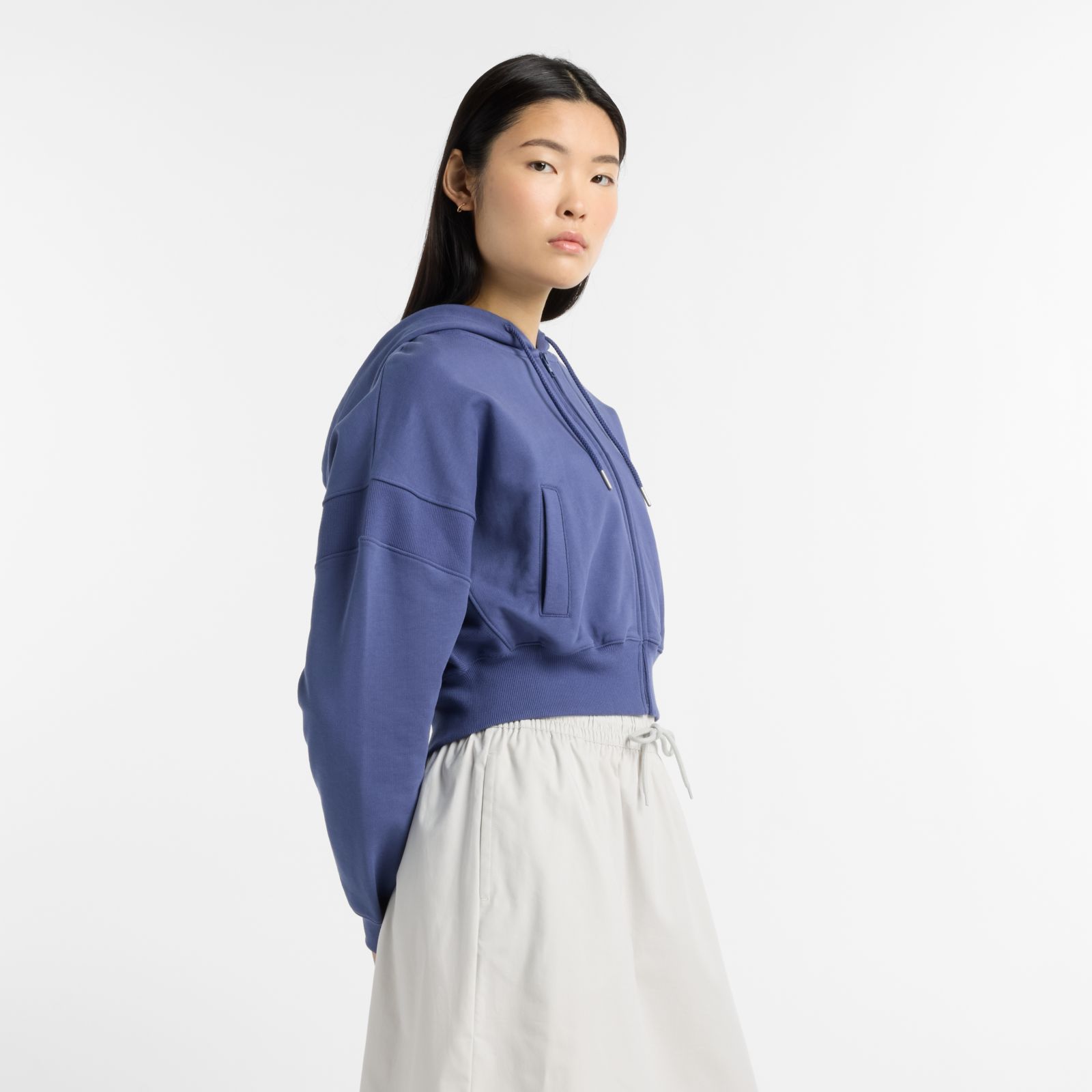 Женские куртки New Balance French Terry Full Zip — фото 5