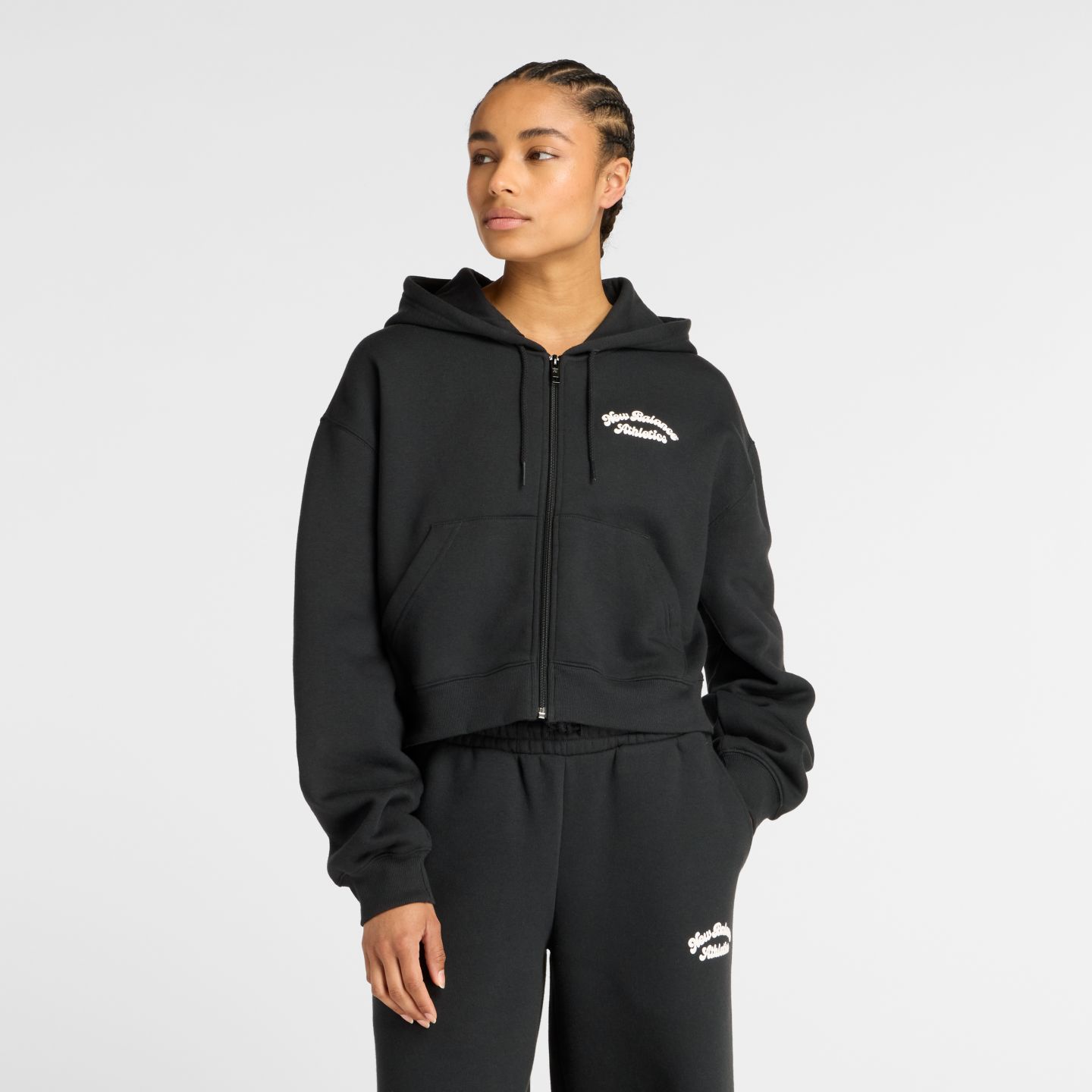 Женское худи New Balance Linear Heritage Fleece Full Zip, цвет: Чёрный — фото 1