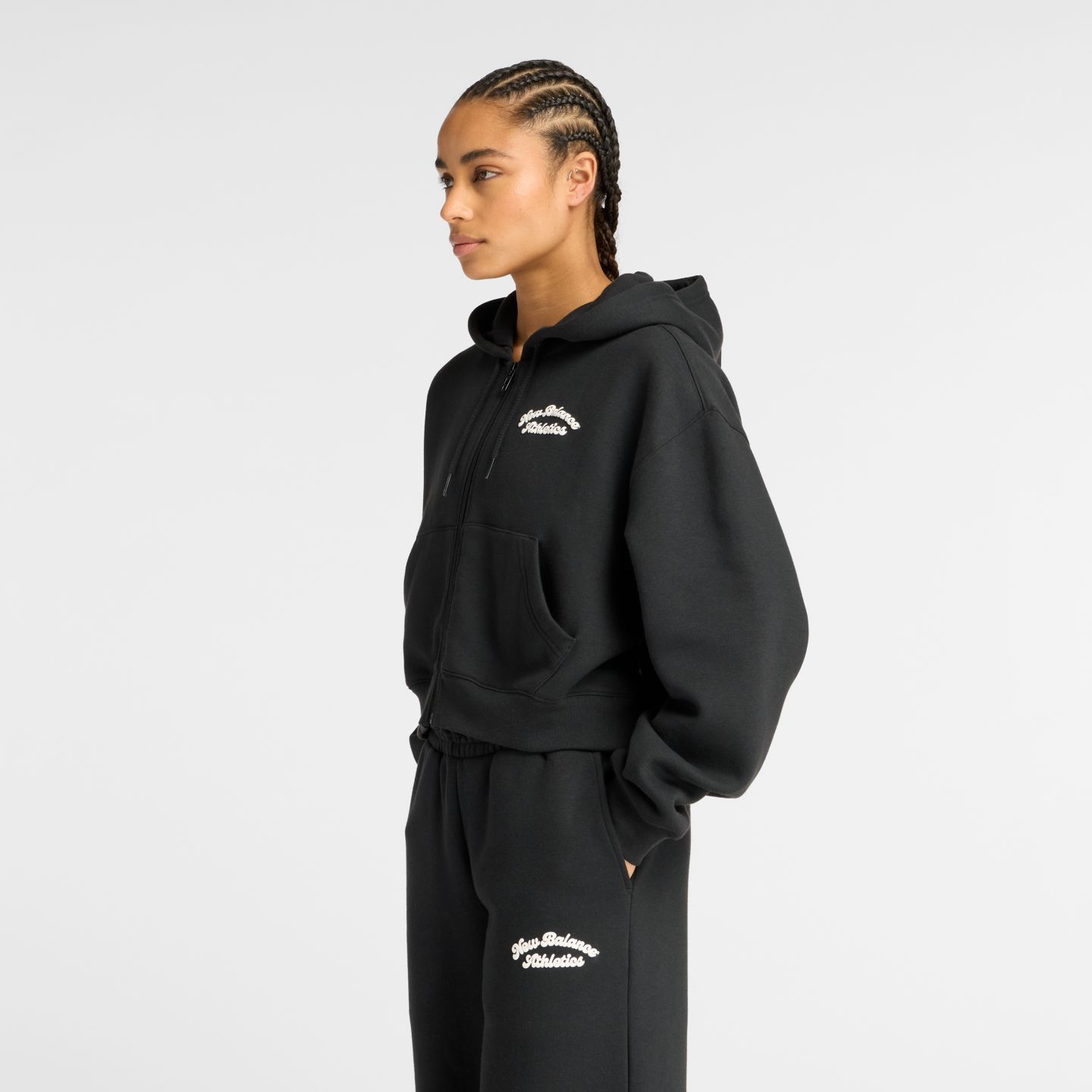 Женское худи New Balance Linear Heritage Fleece Full Zip, цвет: Чёрный — фото 3