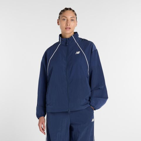 Женские куртки New Balance Sport Legacy Jacket