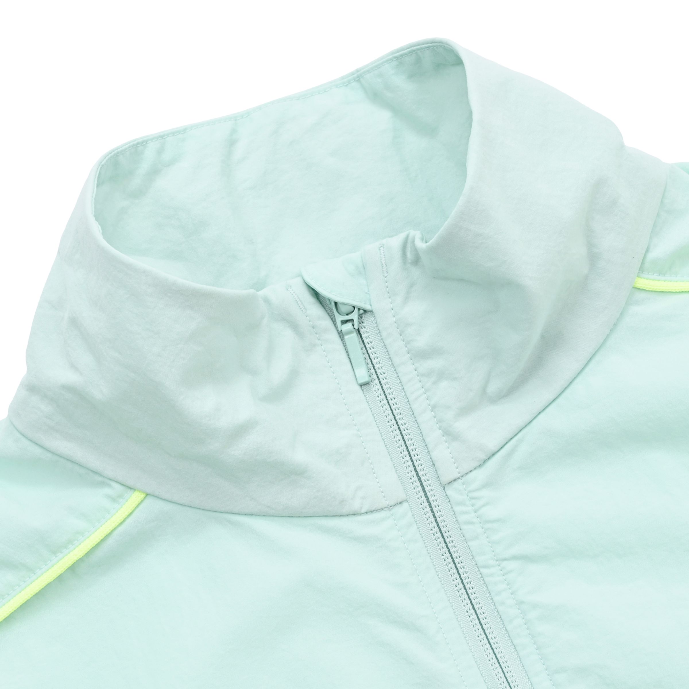 タスランナイロンウーブンジャケット