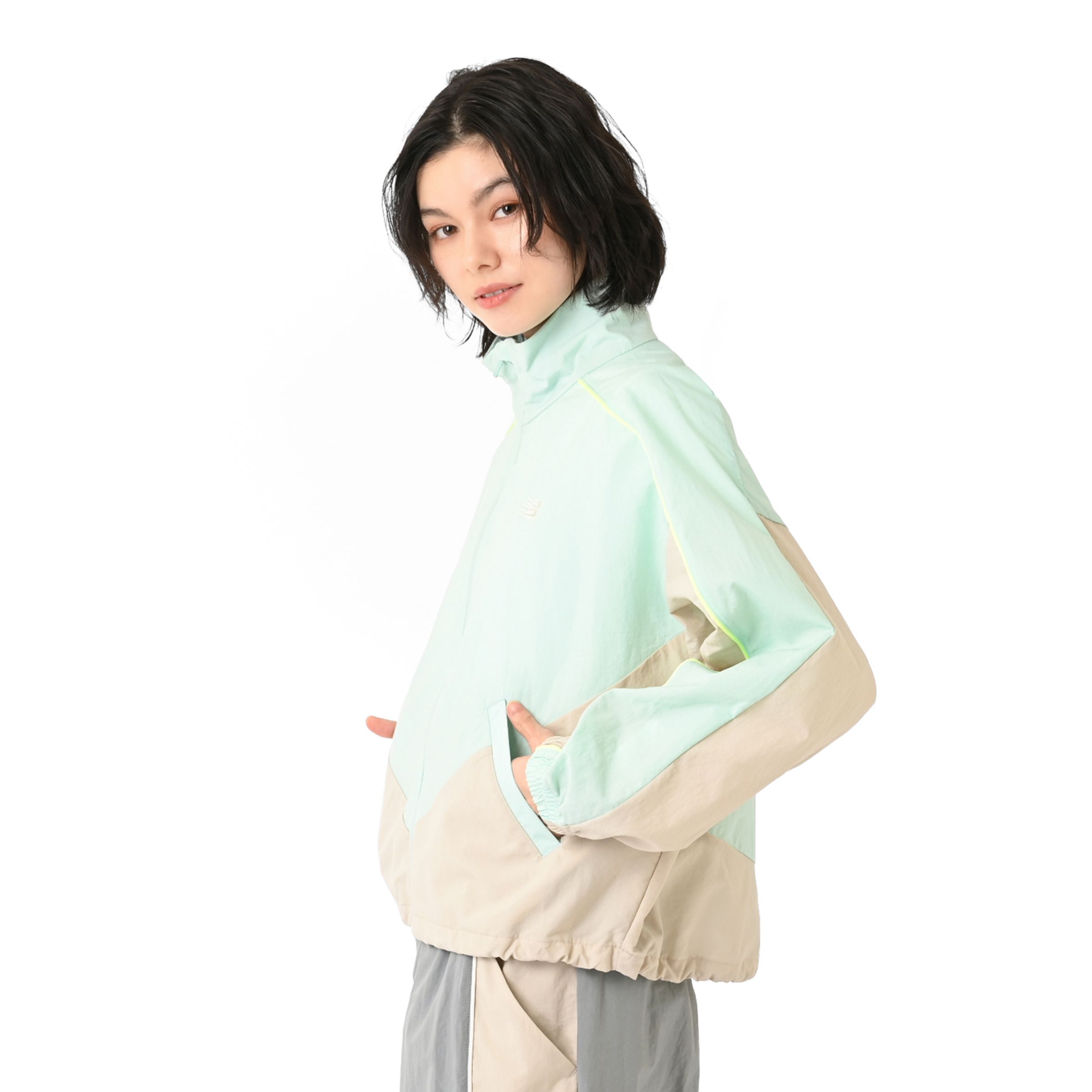 タスランナイロンウーブンジャケット