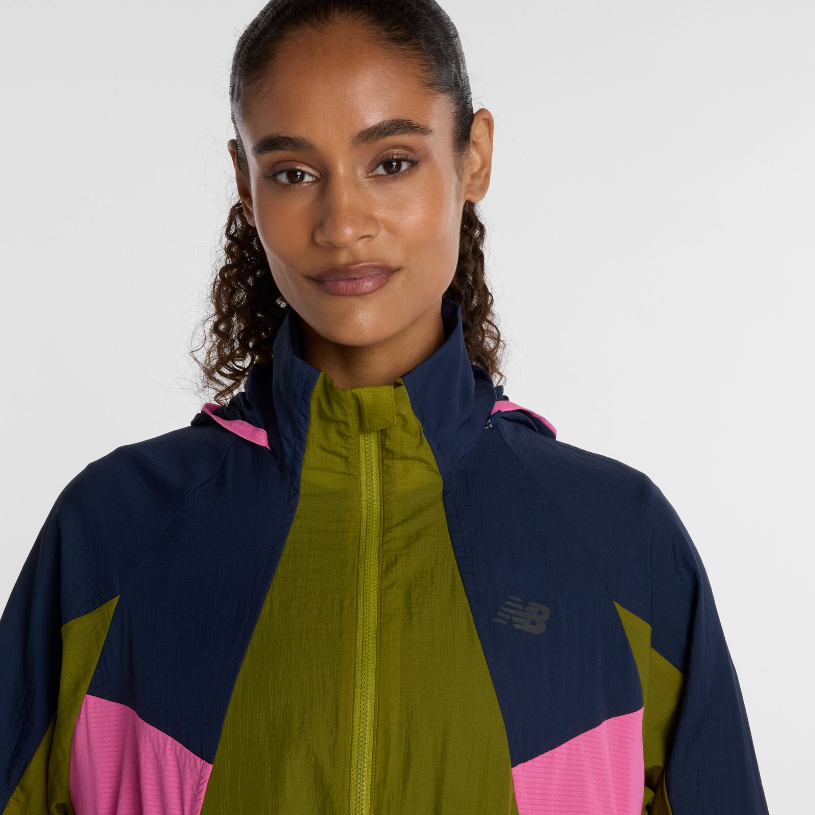 Женские куртки New Balance RC Jacket — фото 3