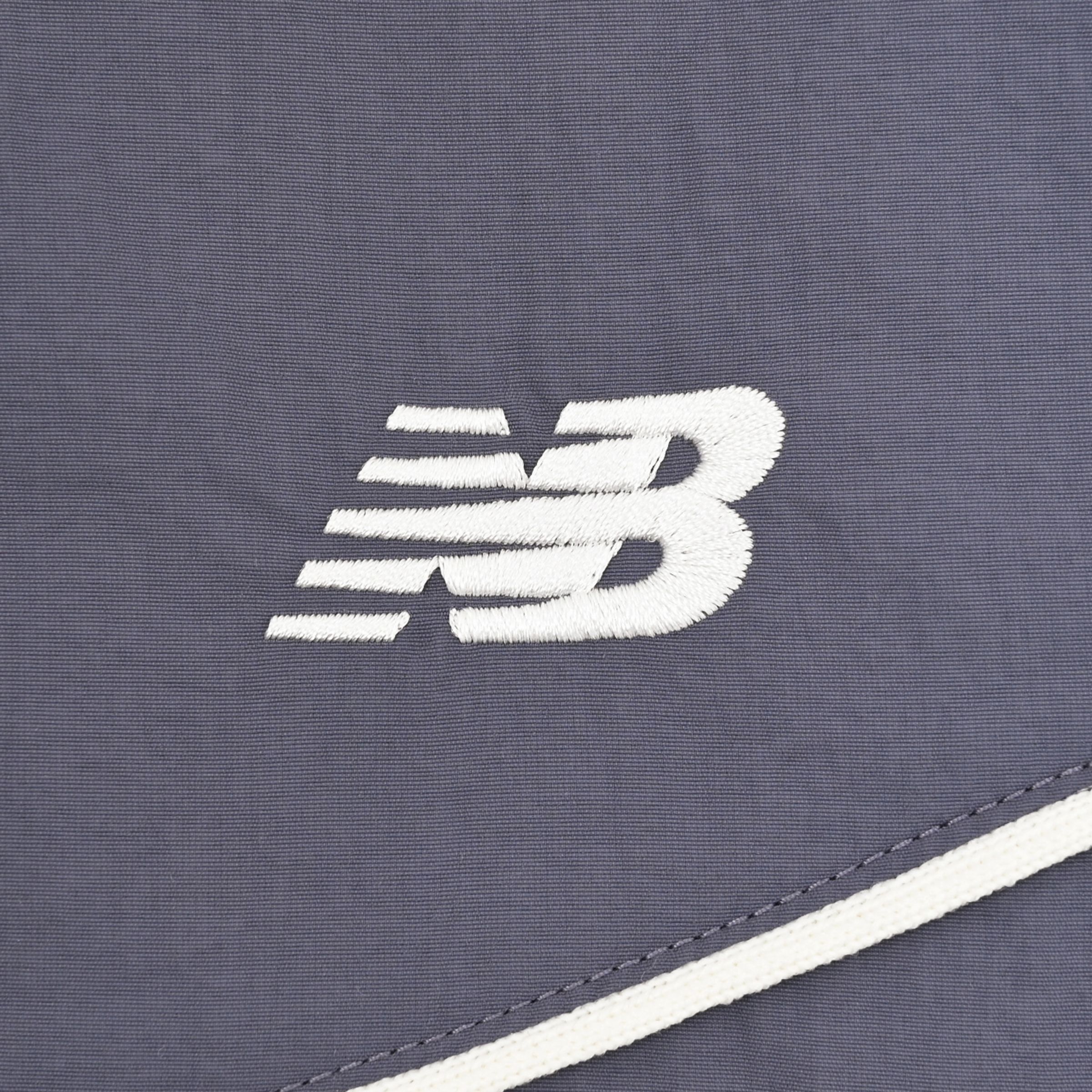 New Balance ウィメンズタスランナイロンウーブンジャケット, WJ62E4C6ITE