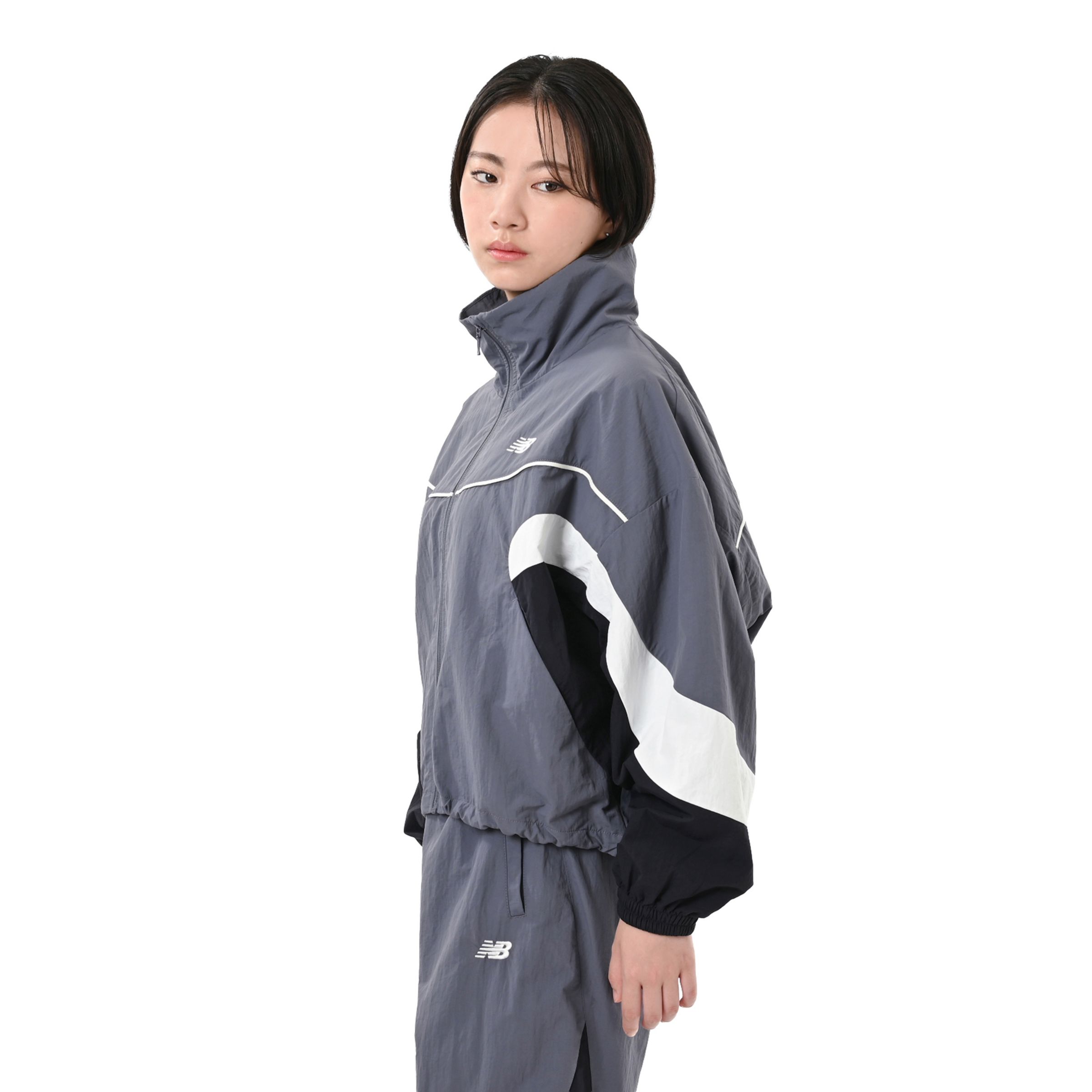 New Balance ウィメンズタスランナイロンウーブンジャケット, WJ62E4C6ITE