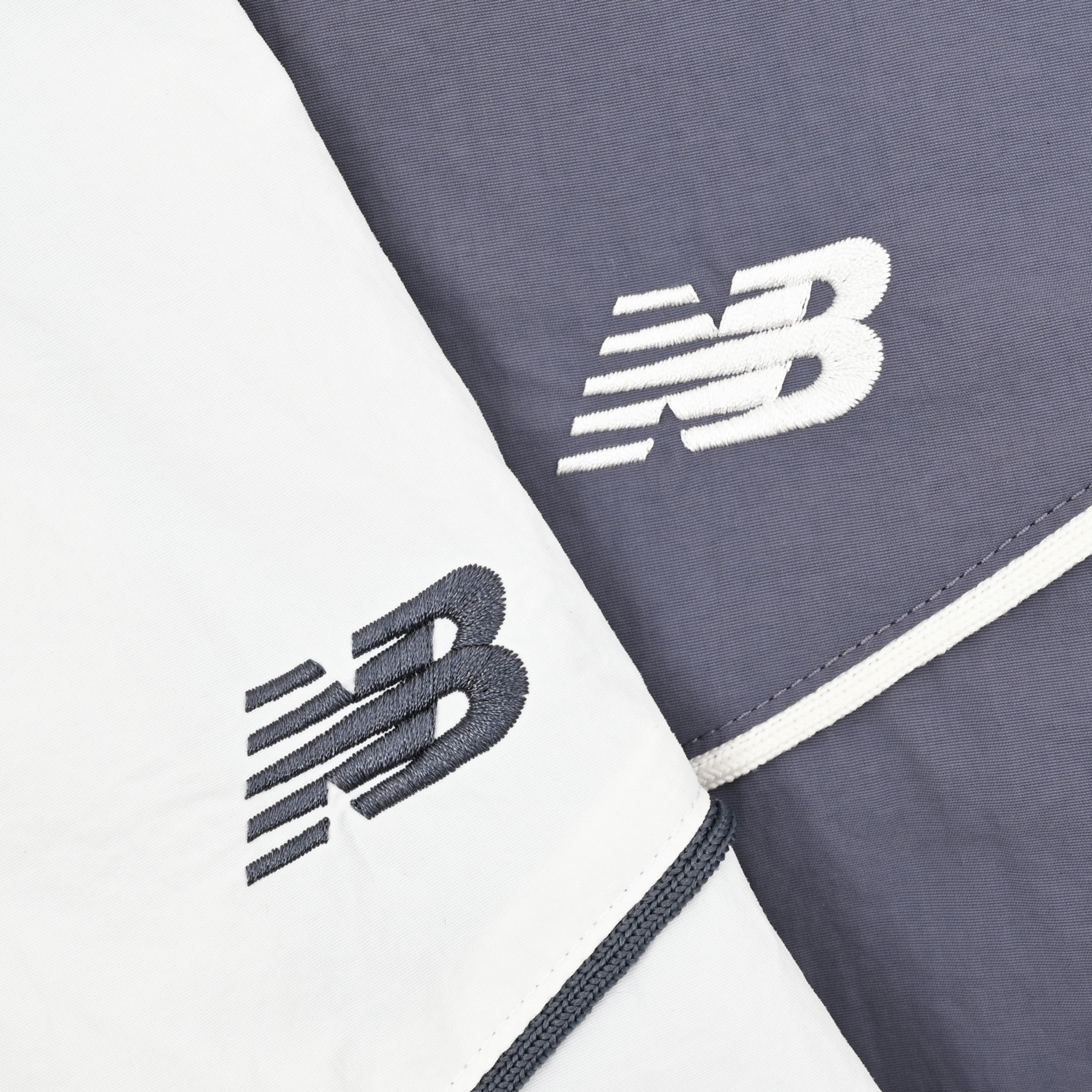 New Balance ウィメンズタスランナイロンウーブンジャケット, WJ62E4C6RFN
