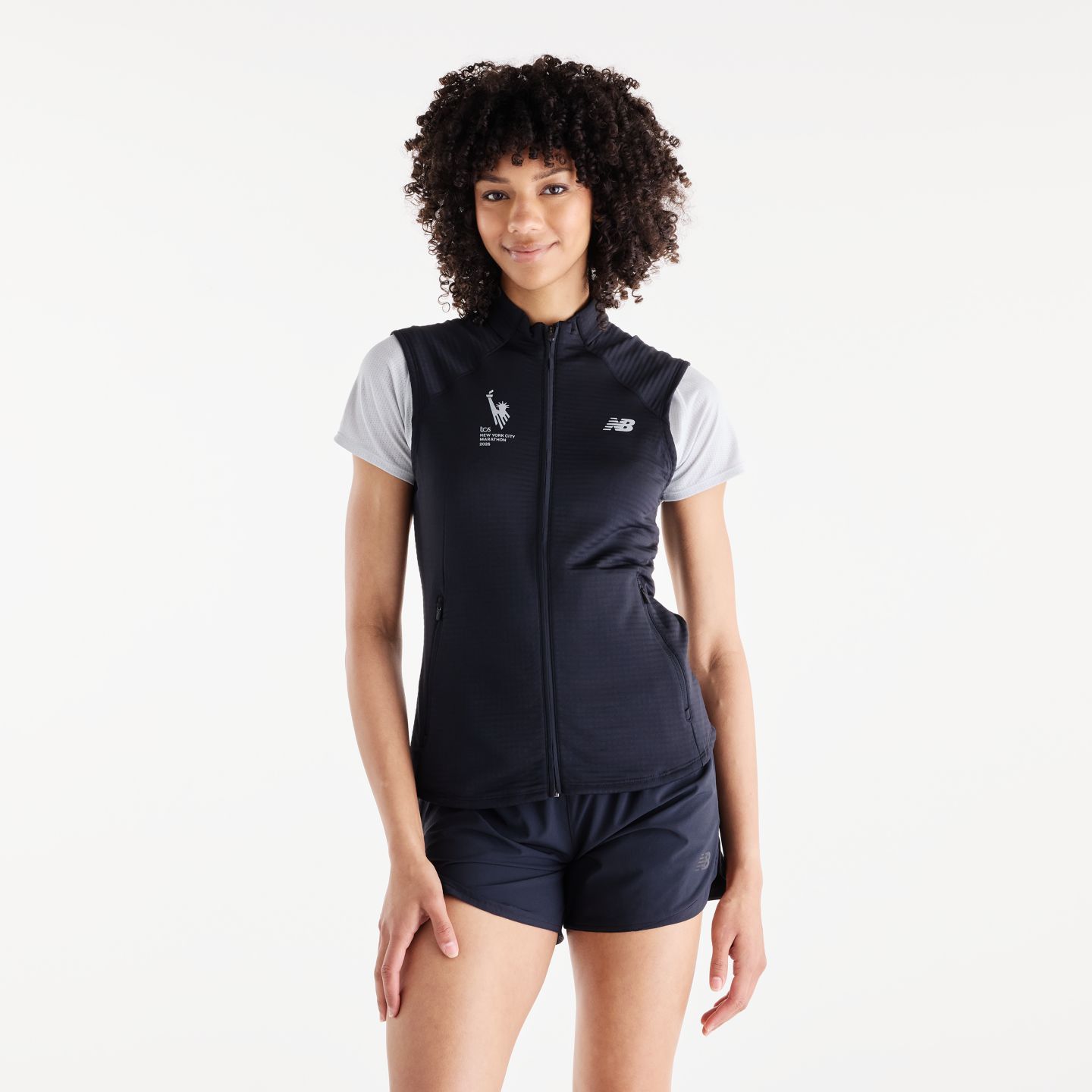 Женский жилет New Balance NYC Marathon Heat Grid Vest, цвет: Чёрный — фото 1