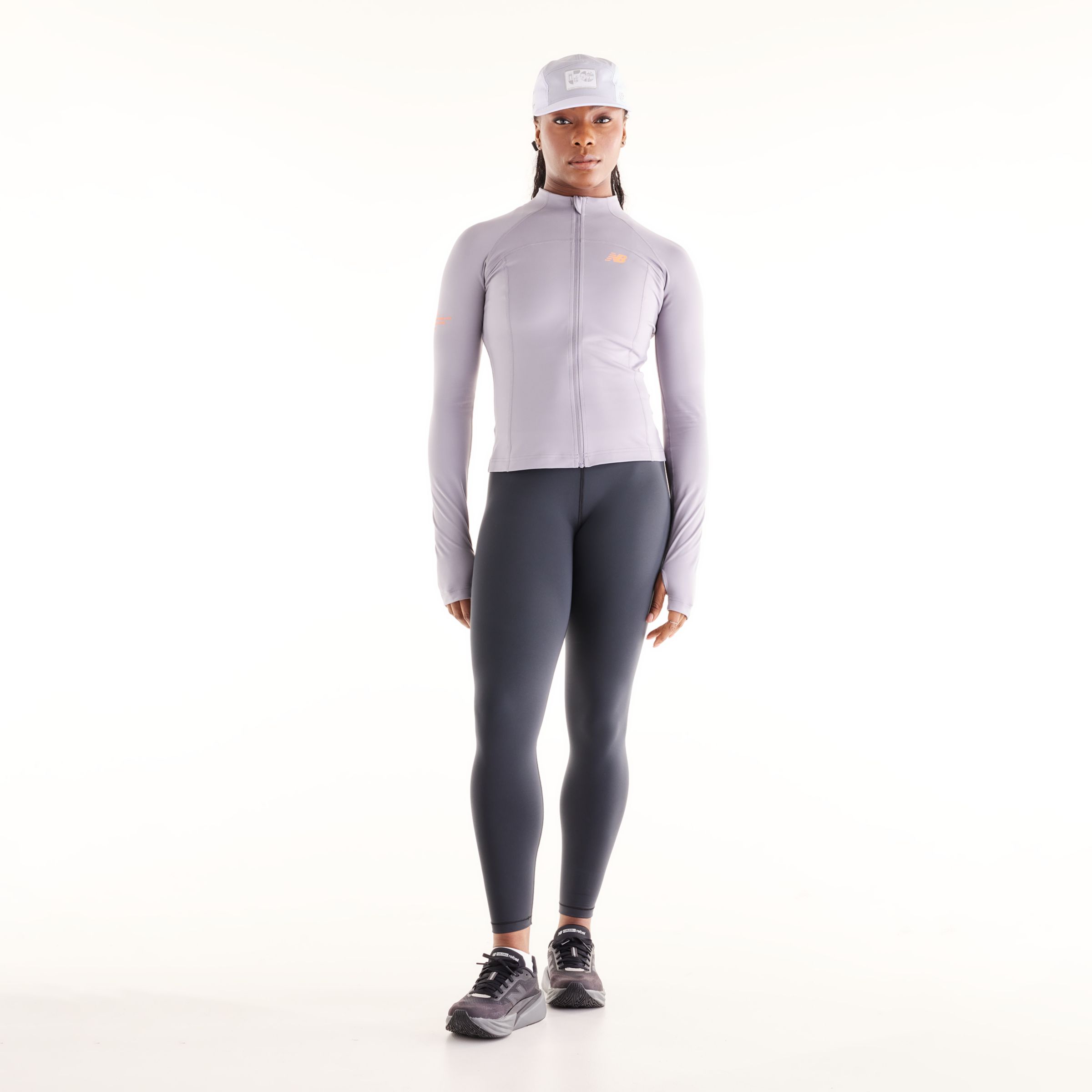 Isio-Maya is wearing size S and is 5'8"/172.72cm. Chest: 34"/86.36cm, Waist: 27.5"/69.85cm, Hips: 39"/99.06cm